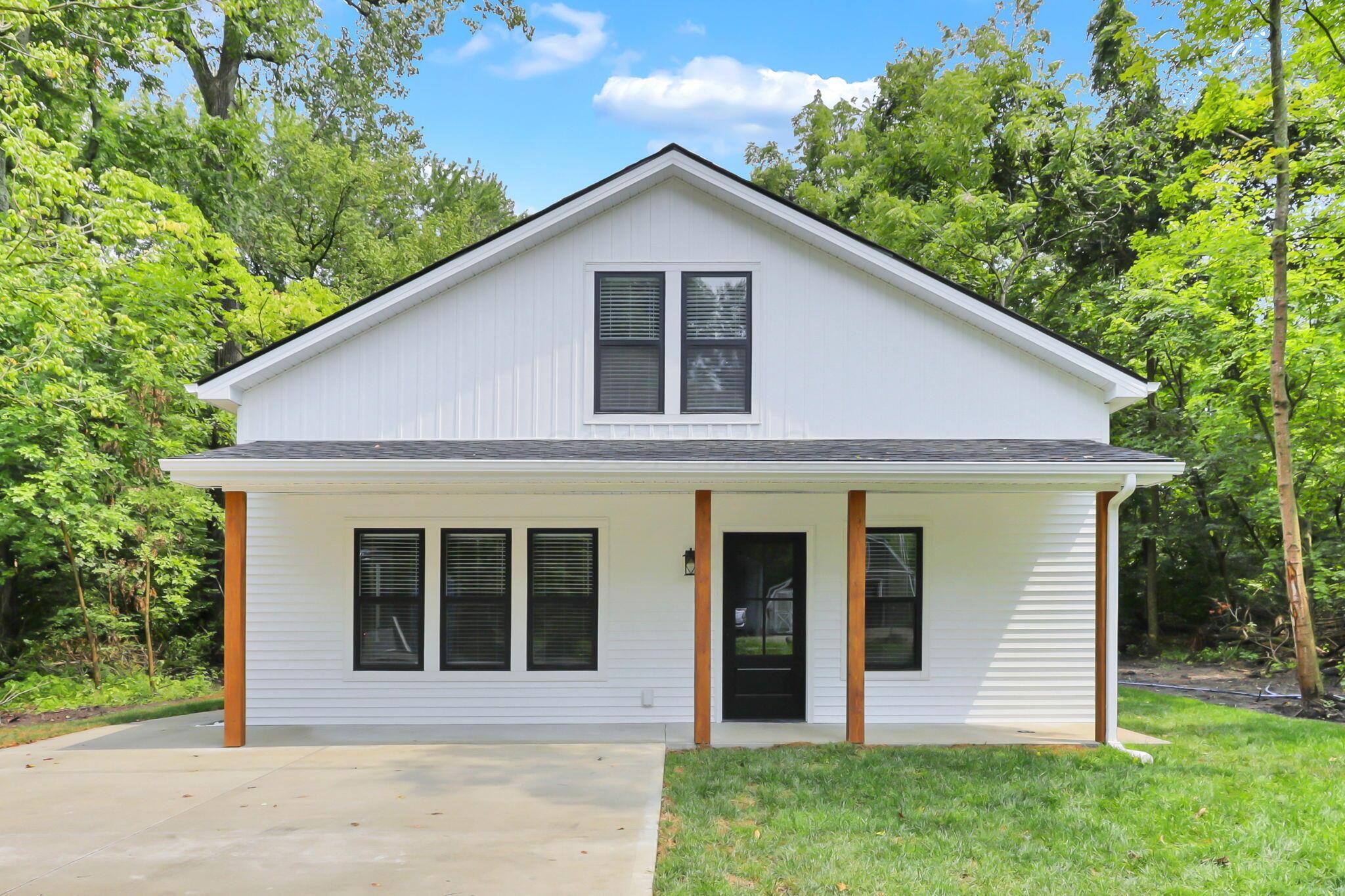 13464 Forest Road Ne Property Photo 1