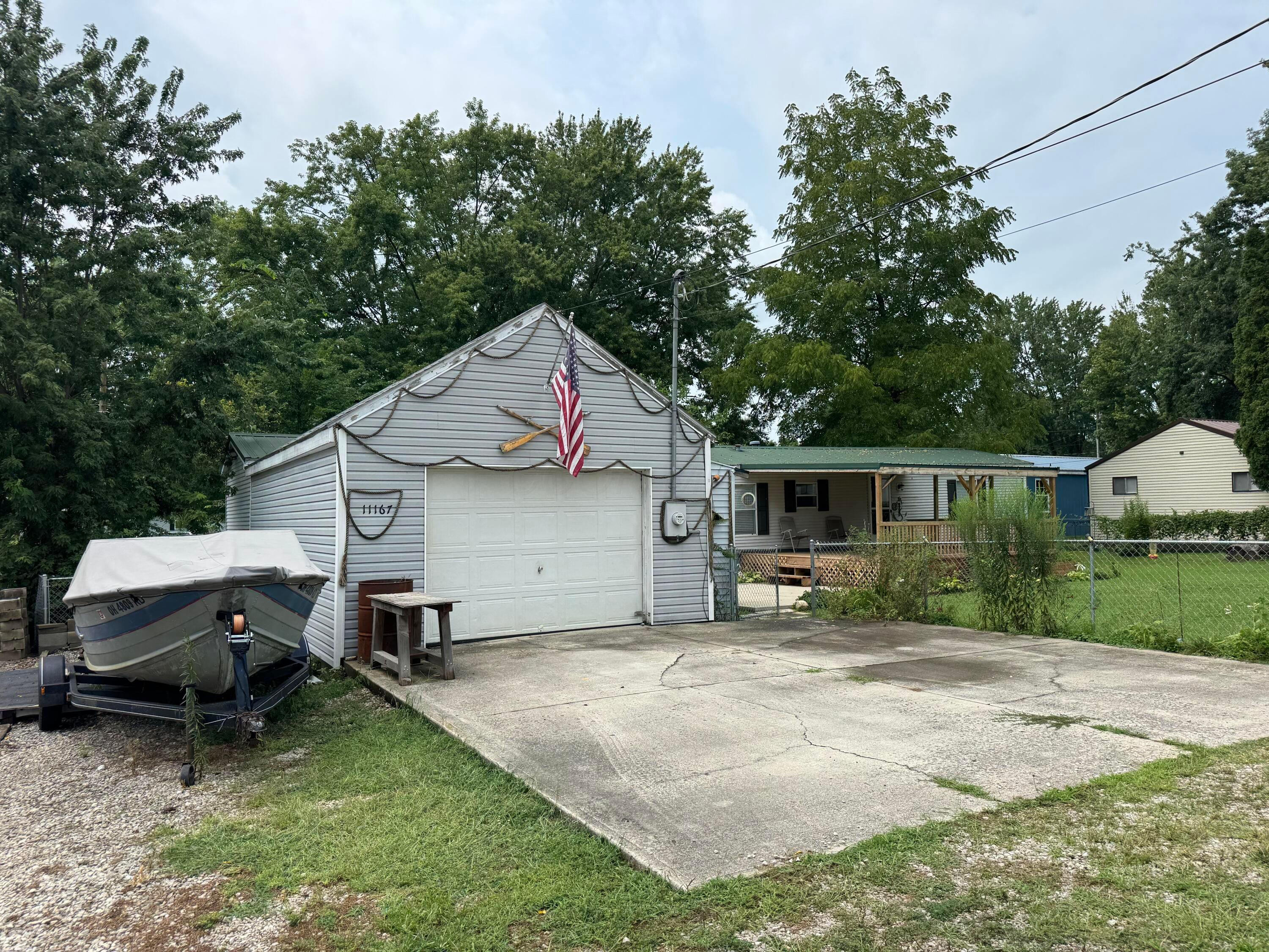 11167 Chickasaw Path Property Photo 2