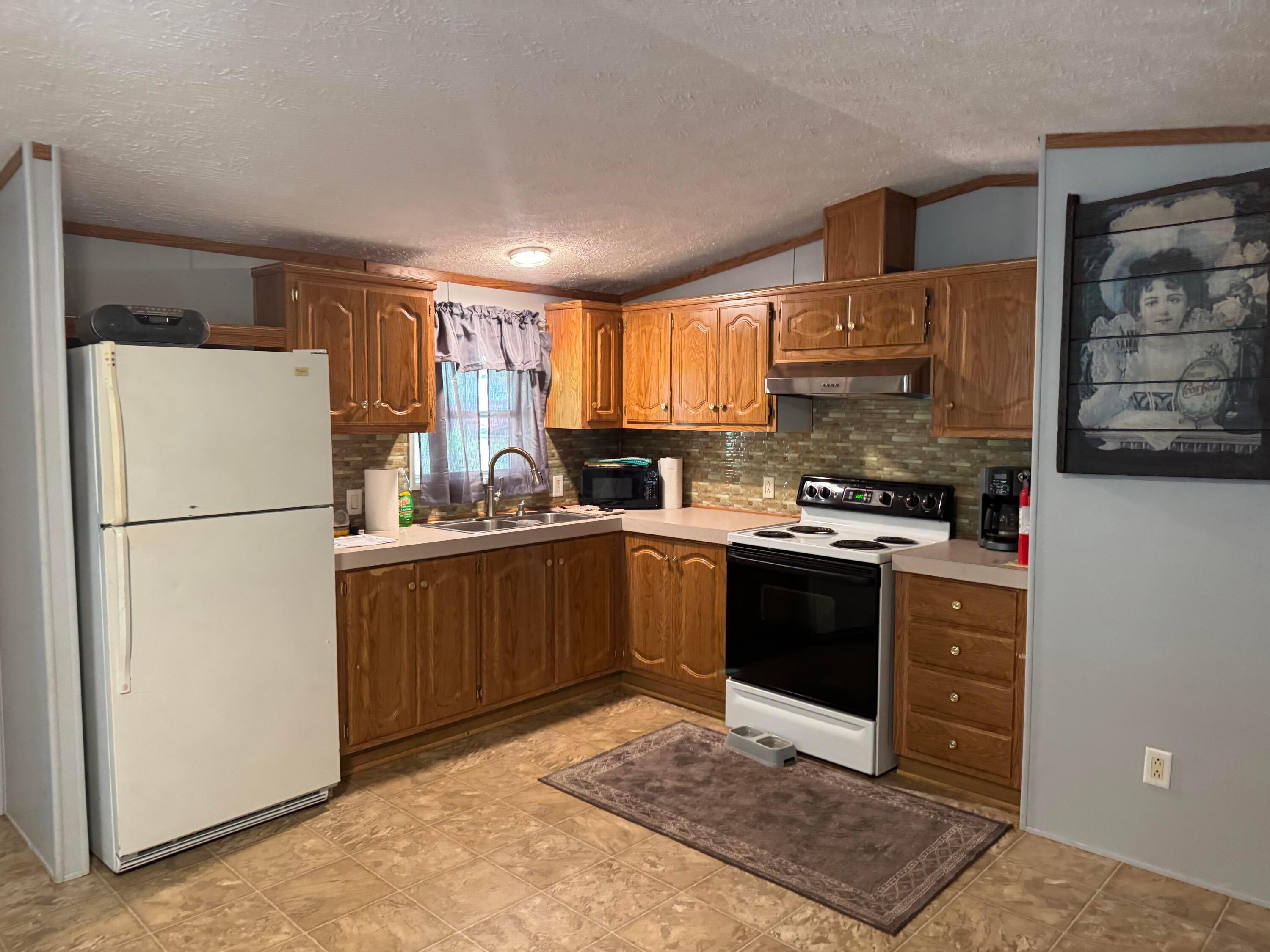 11167 Chickasaw Path Property Photo 6