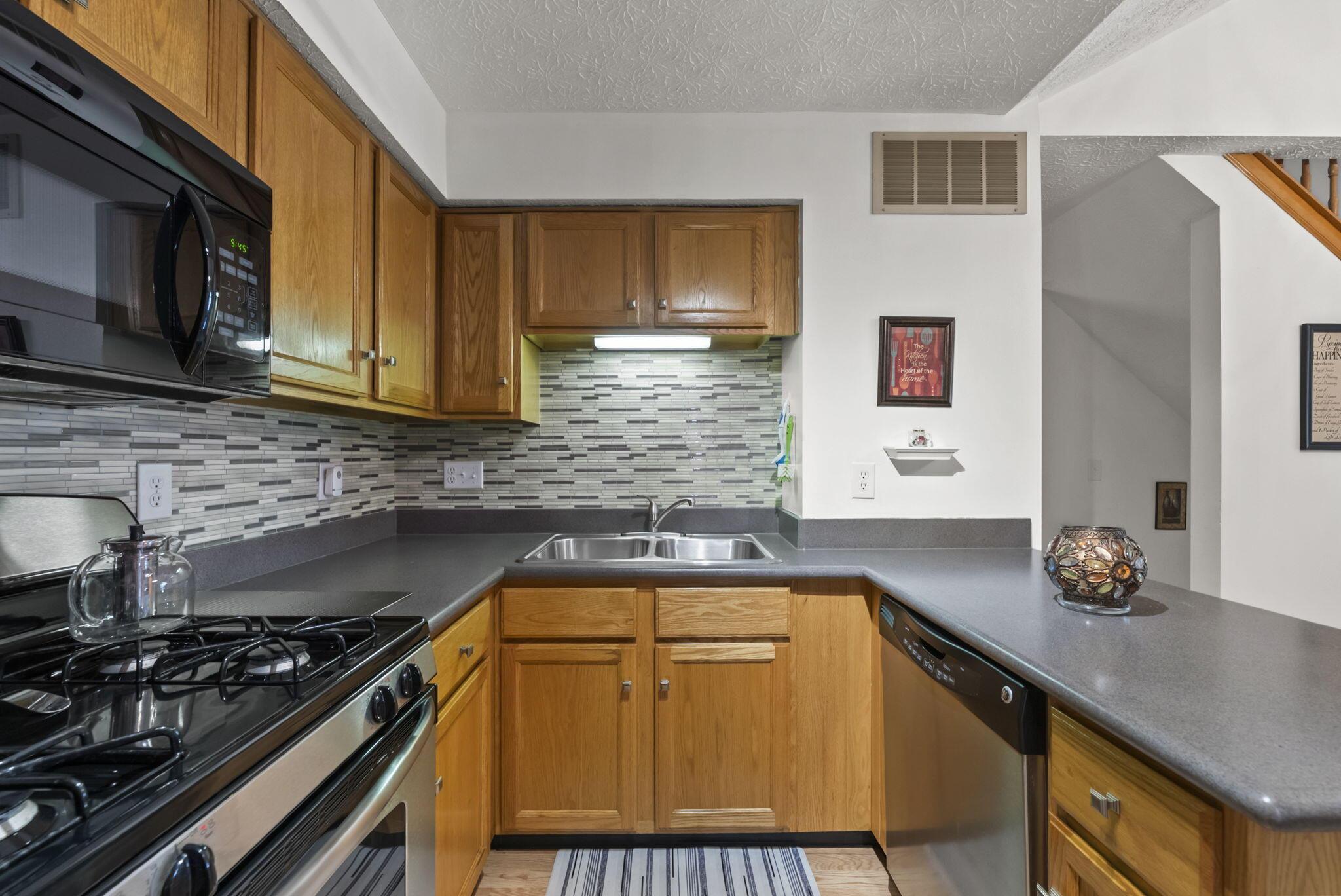 542 Brickstone Drive Property Photo 11