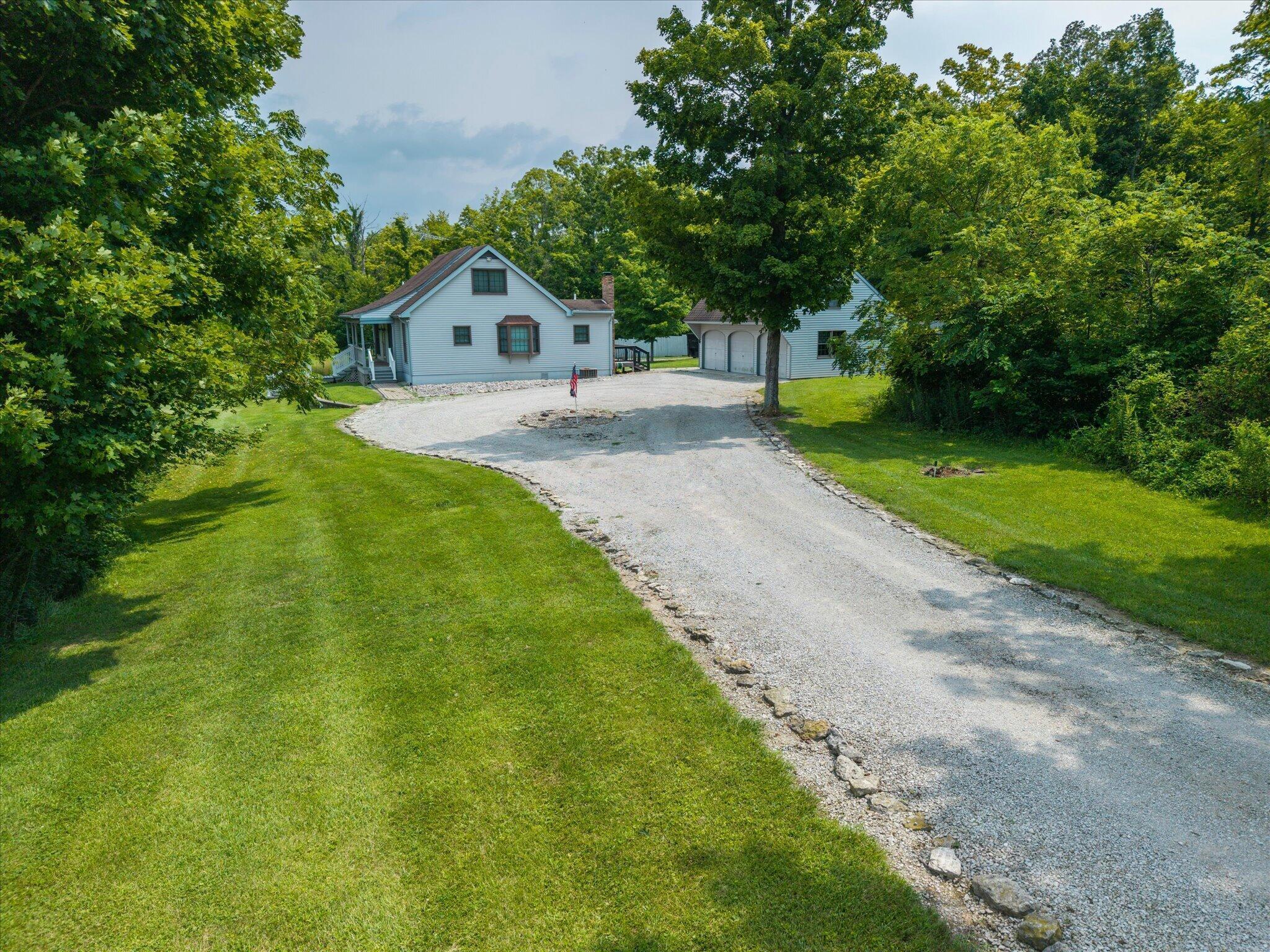 833 S State Route 72 Property Photo 5