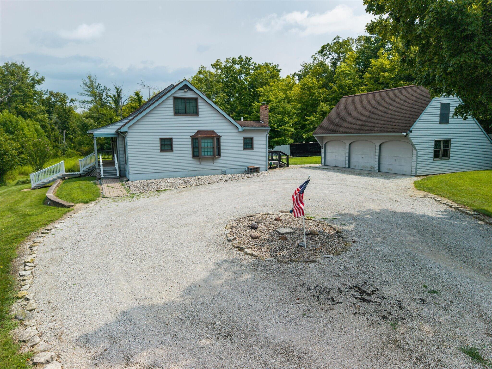 833 S State Route 72 Property Photo 6