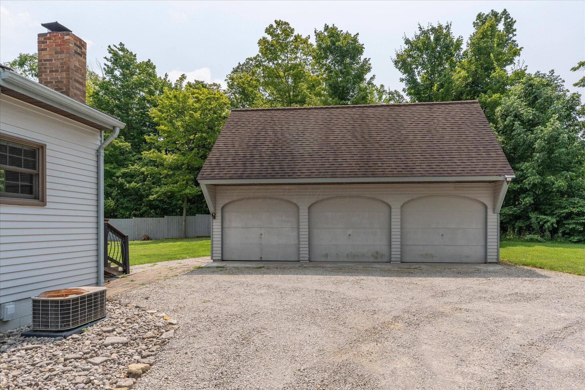 833 S State Route 72 Property Photo 32
