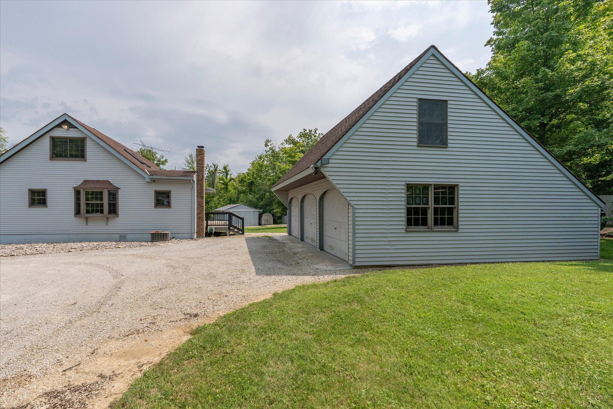833 S State Route 72 Property Photo 33