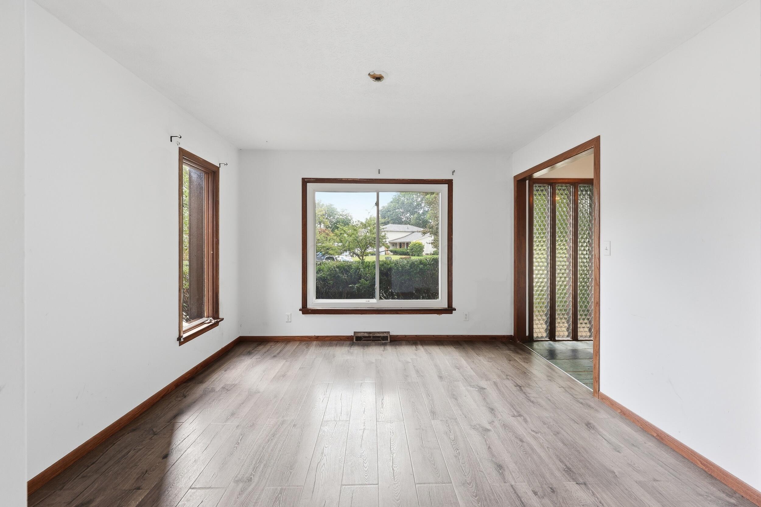 5288 Butternut Court E Property Photo 11