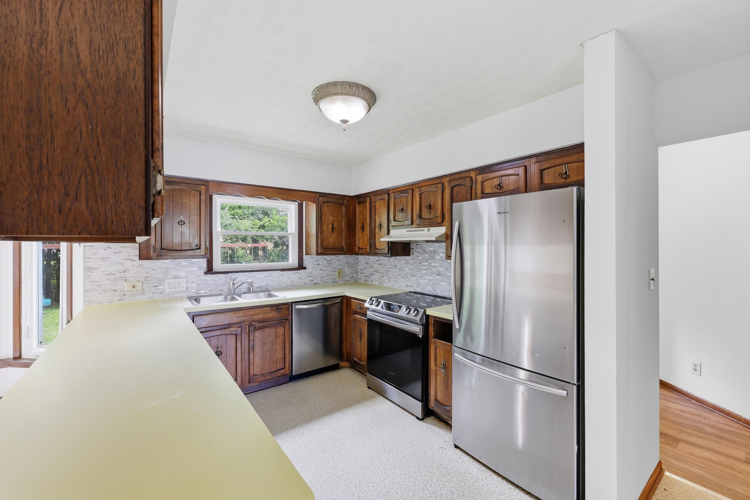 5288 Butternut Court E Property Photo 18