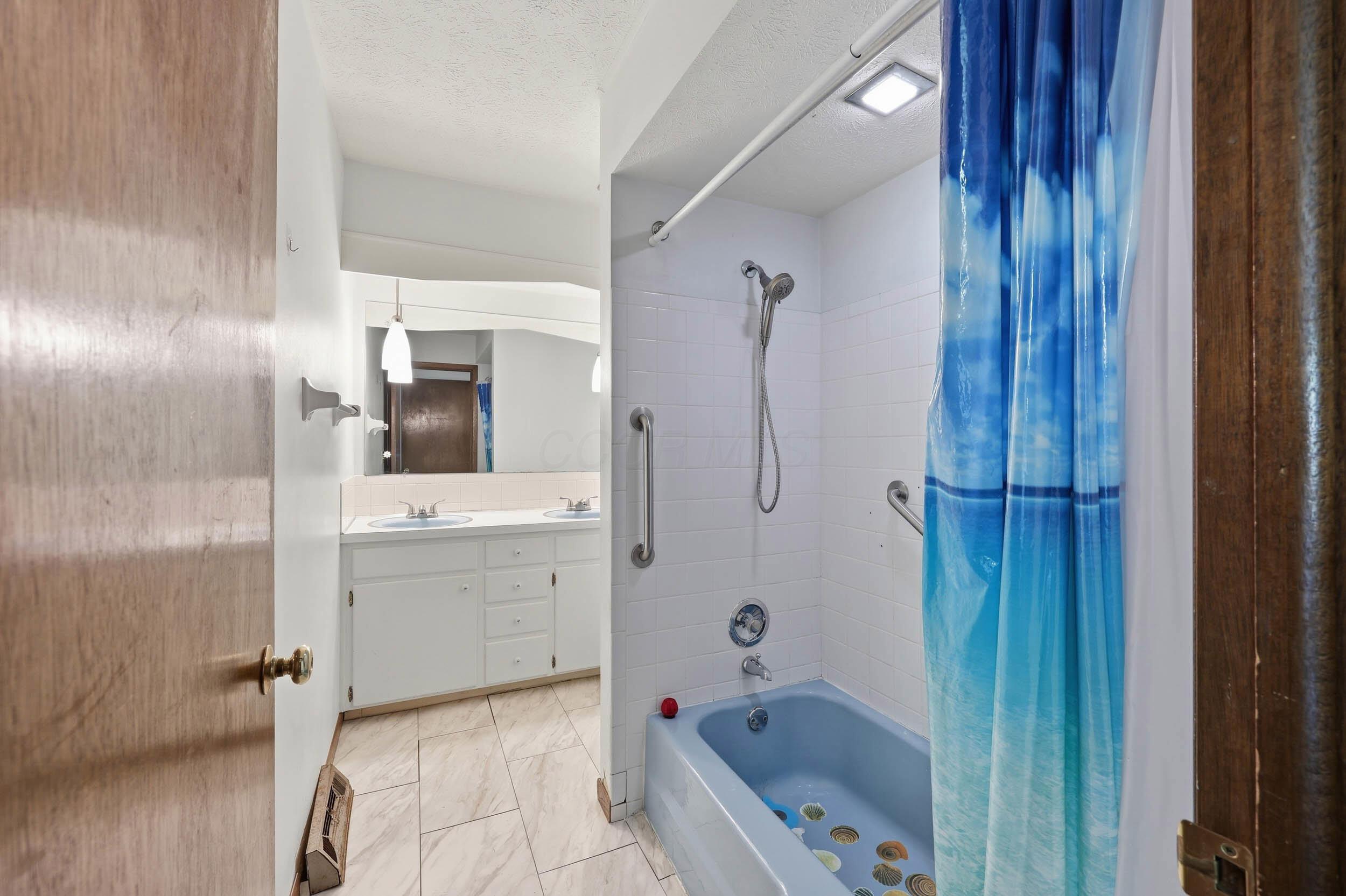 5288 Butternut Court E Property Photo 25