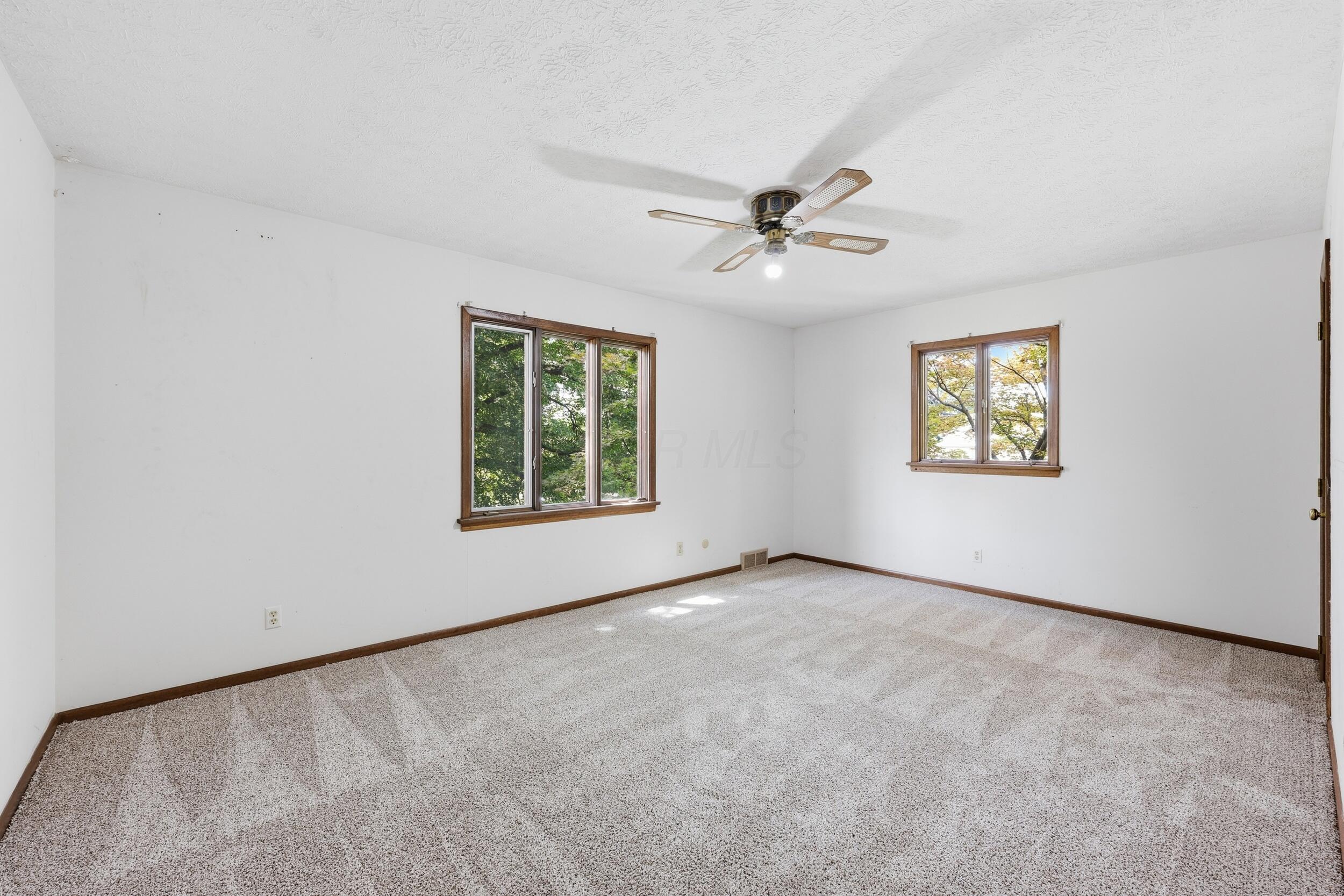 5288 Butternut Court E Property Photo 26