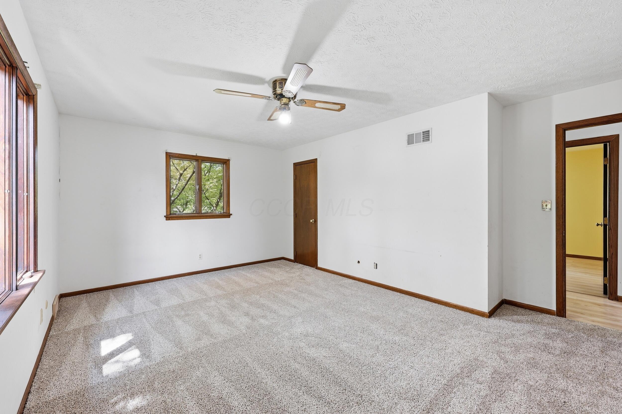 5288 Butternut Court E Property Photo 27