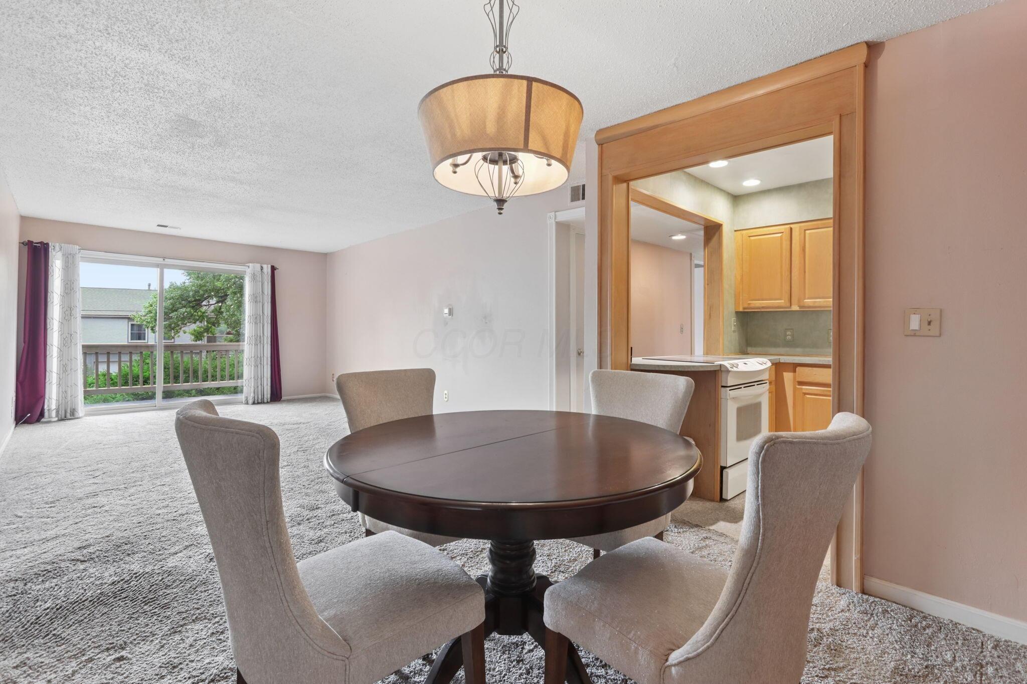 1218 Lake Shore, B Property Photo 8