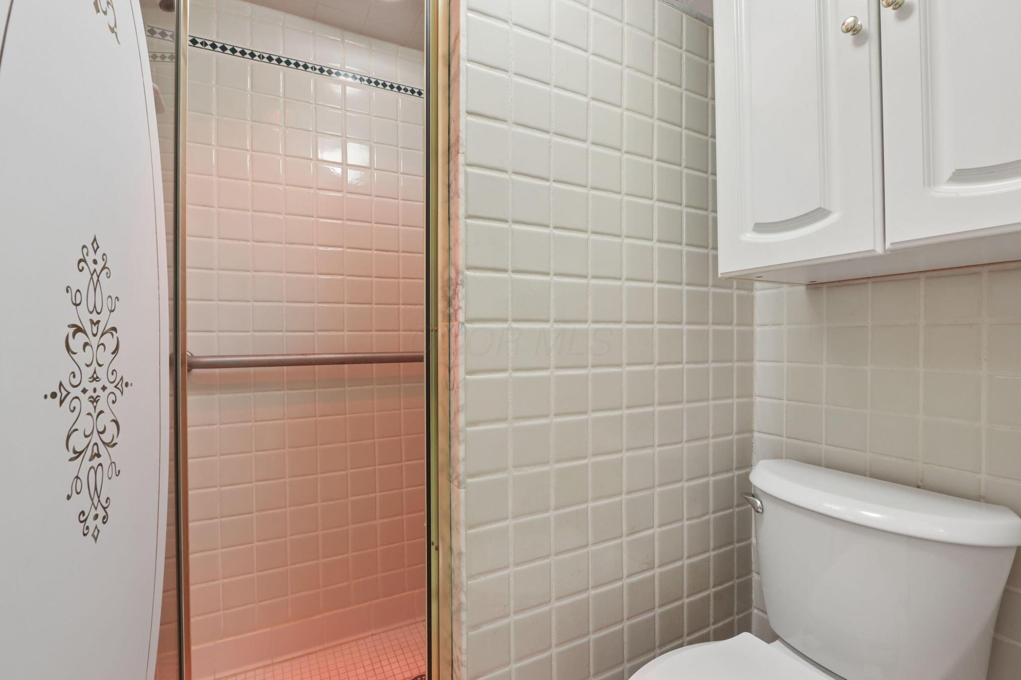 1218 Lake Shore, B Property Photo 24