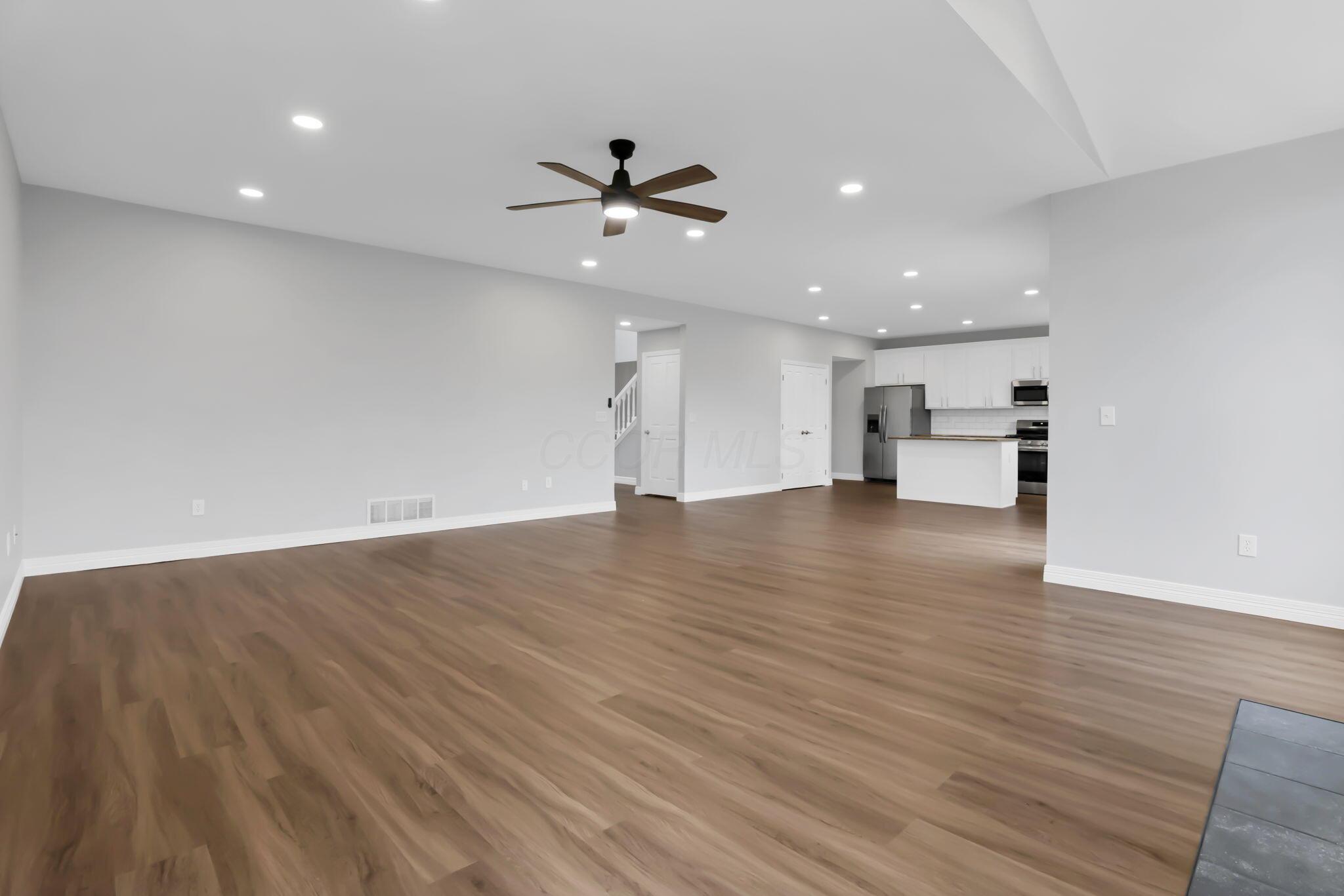 111 Longleaf Street Property Photo 23