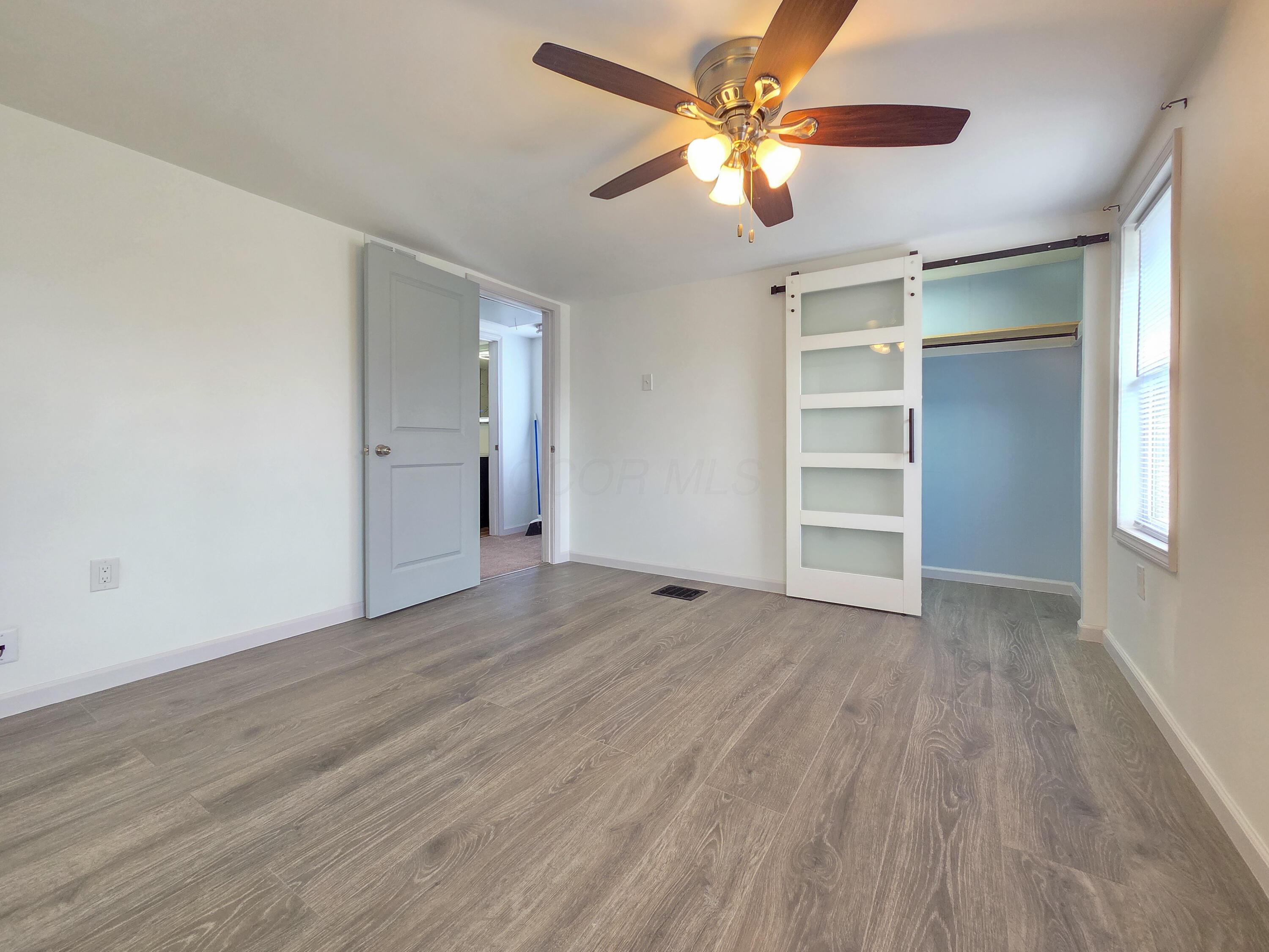 964 Lawrence Drive Property Photo 13