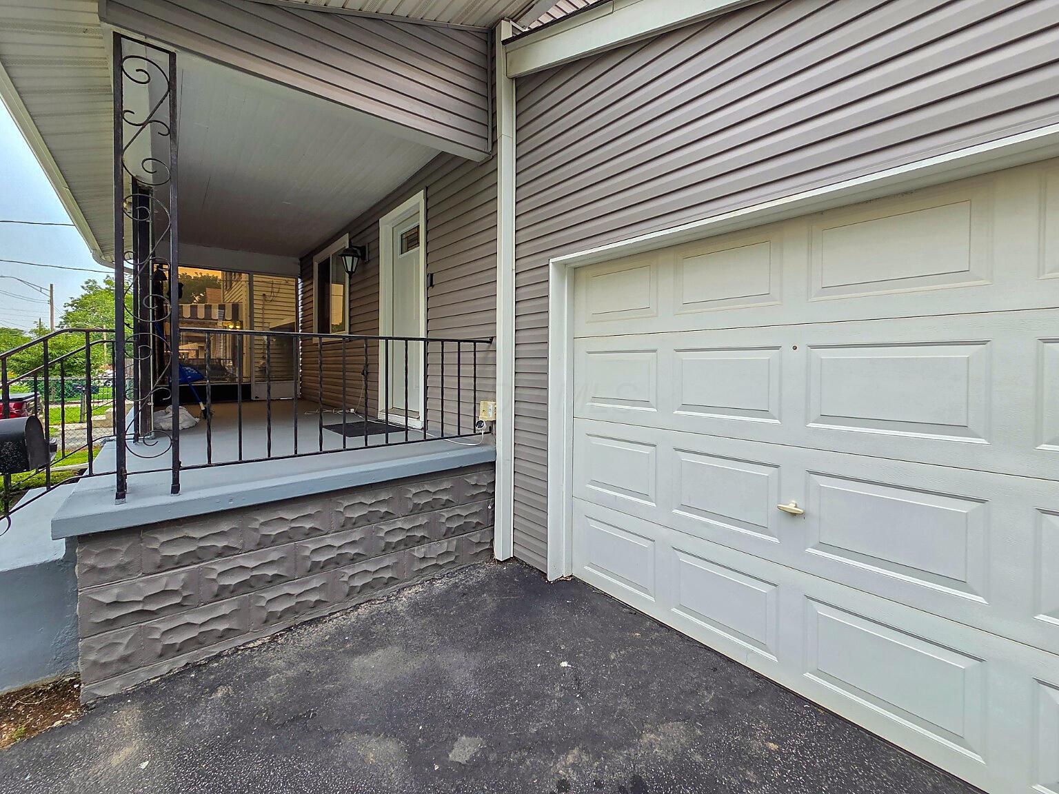 964 Lawrence Drive Property Photo 30