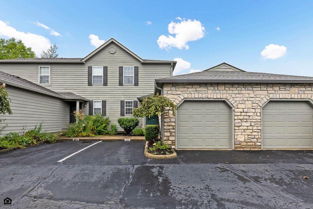 5831 Blendon Place Drive Property Photo 1