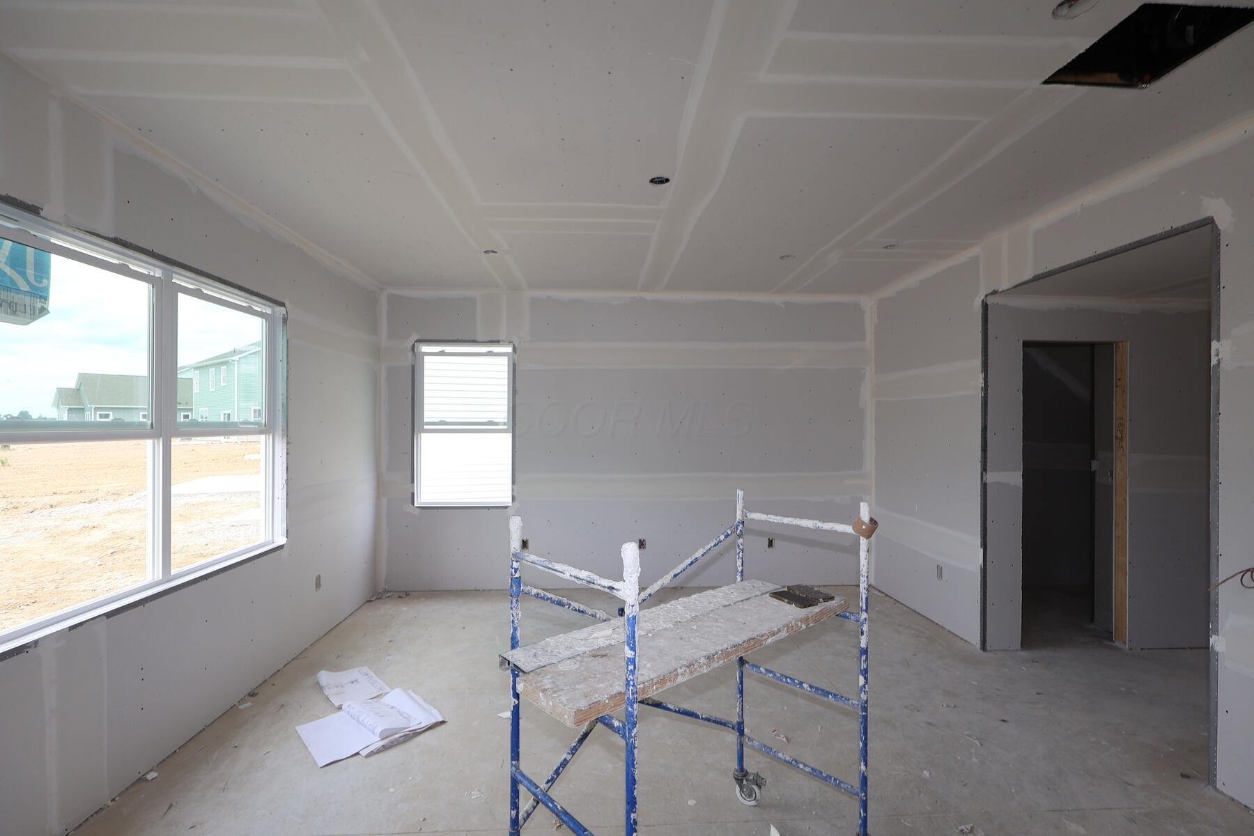 1147 Brittany Drive Property Photo 3