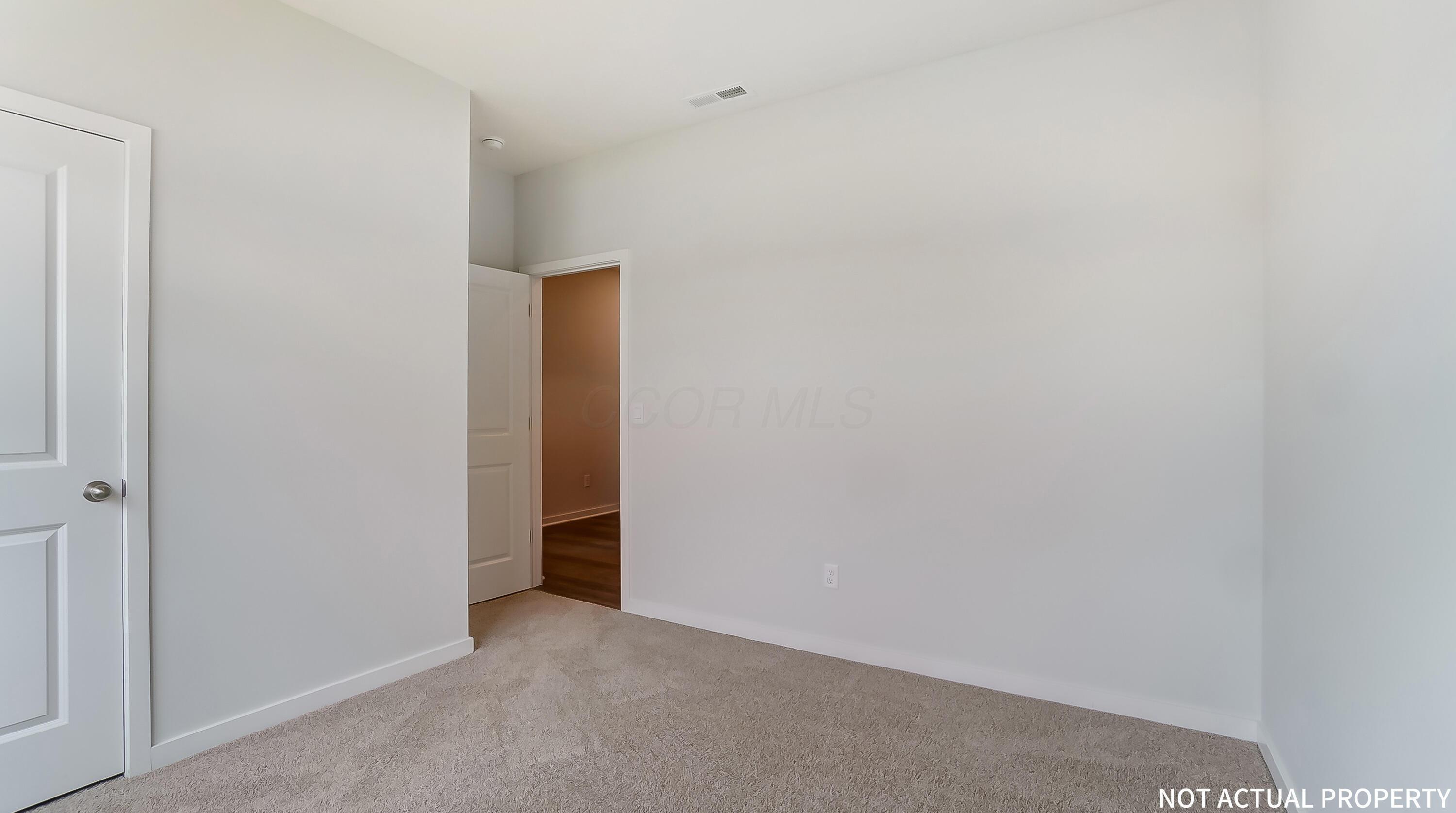 1175 Stratford Way Property Photo 28