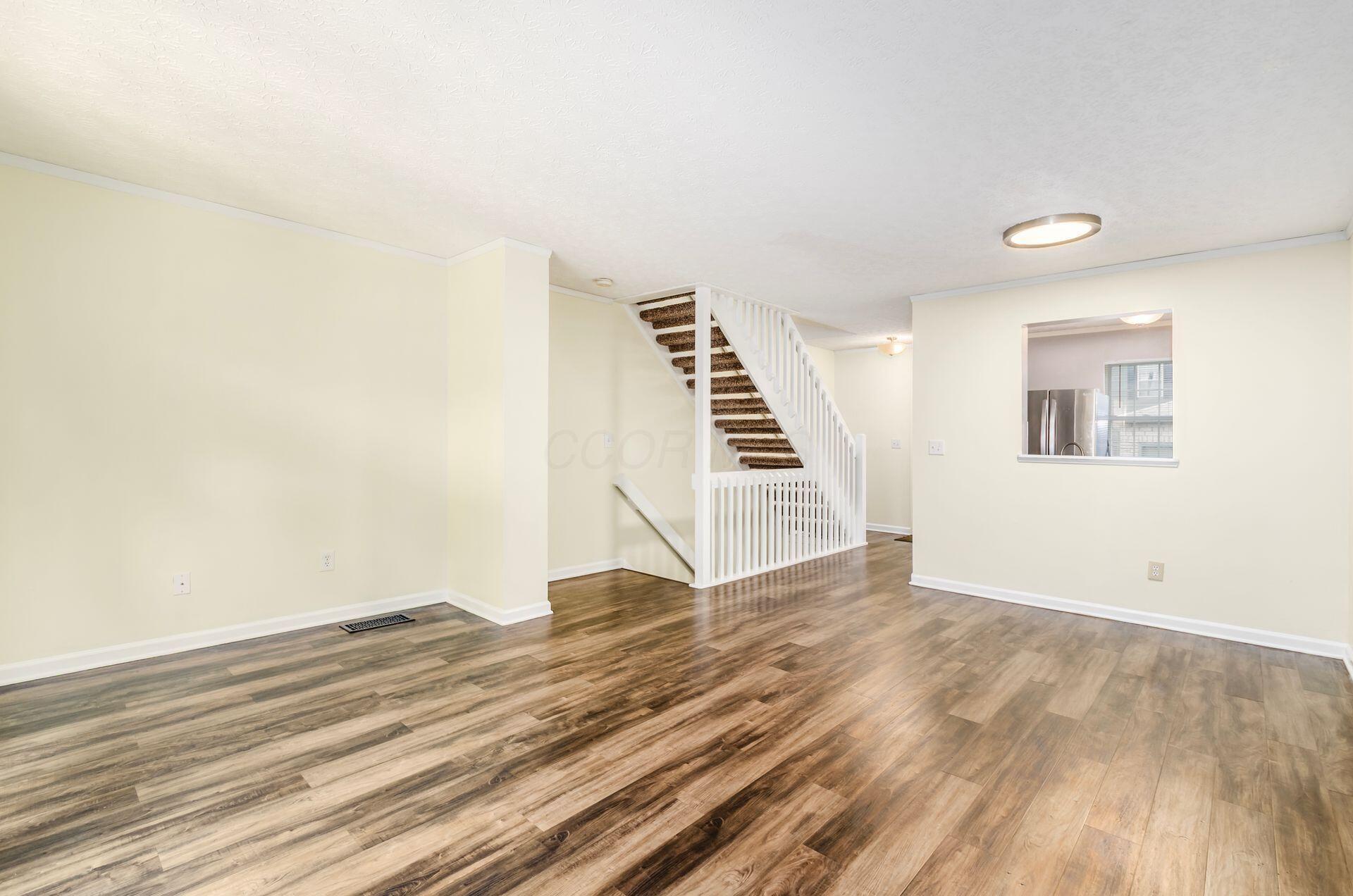 5805 Blendon Place Drive, 13d Property Photo 10