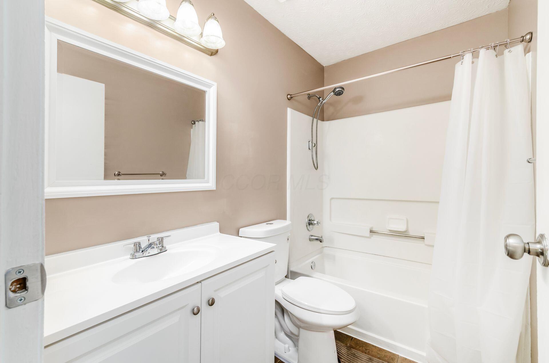 5805 Blendon Place Drive, 13d Property Photo 19