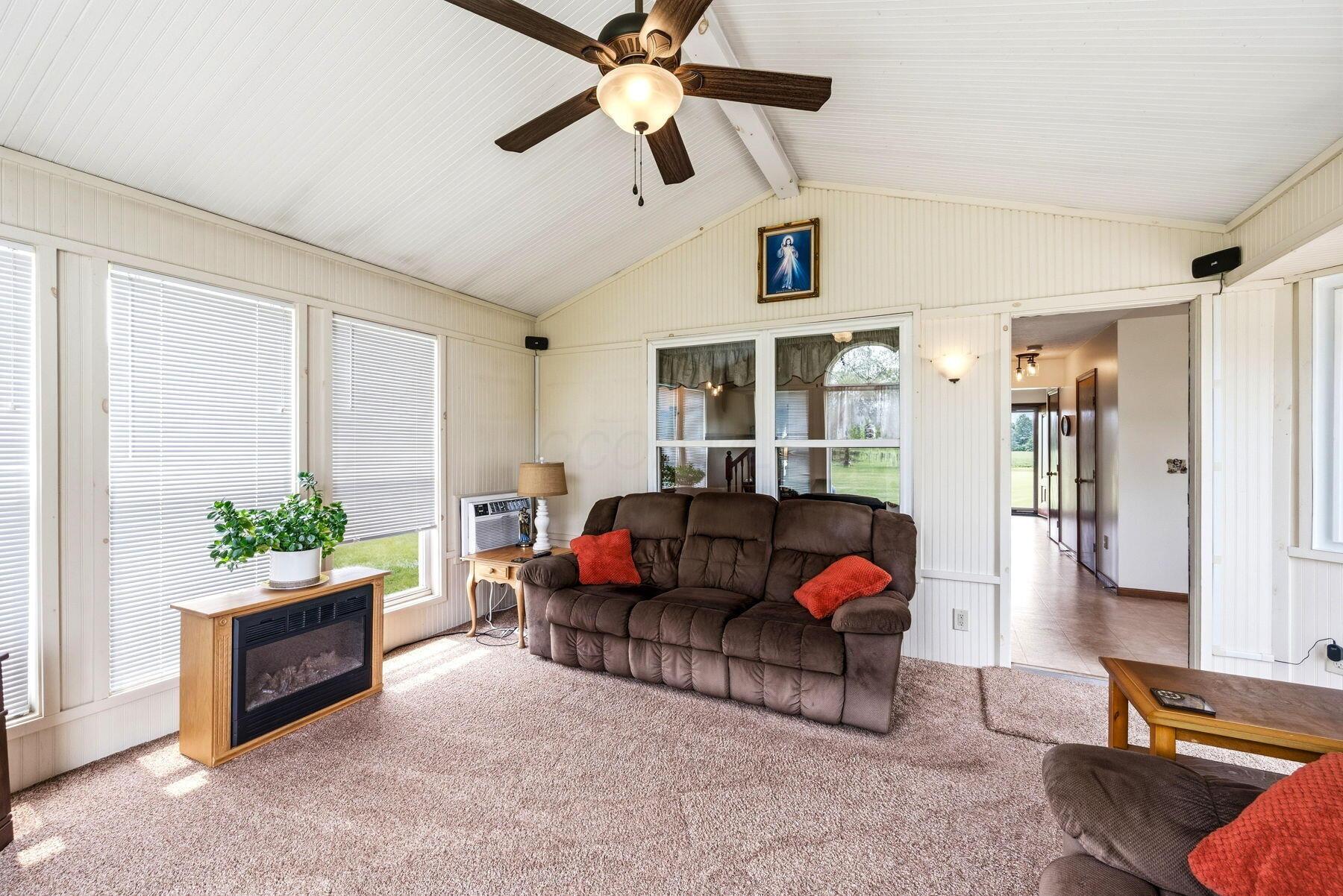 1251 Carr Road Property Photo 15