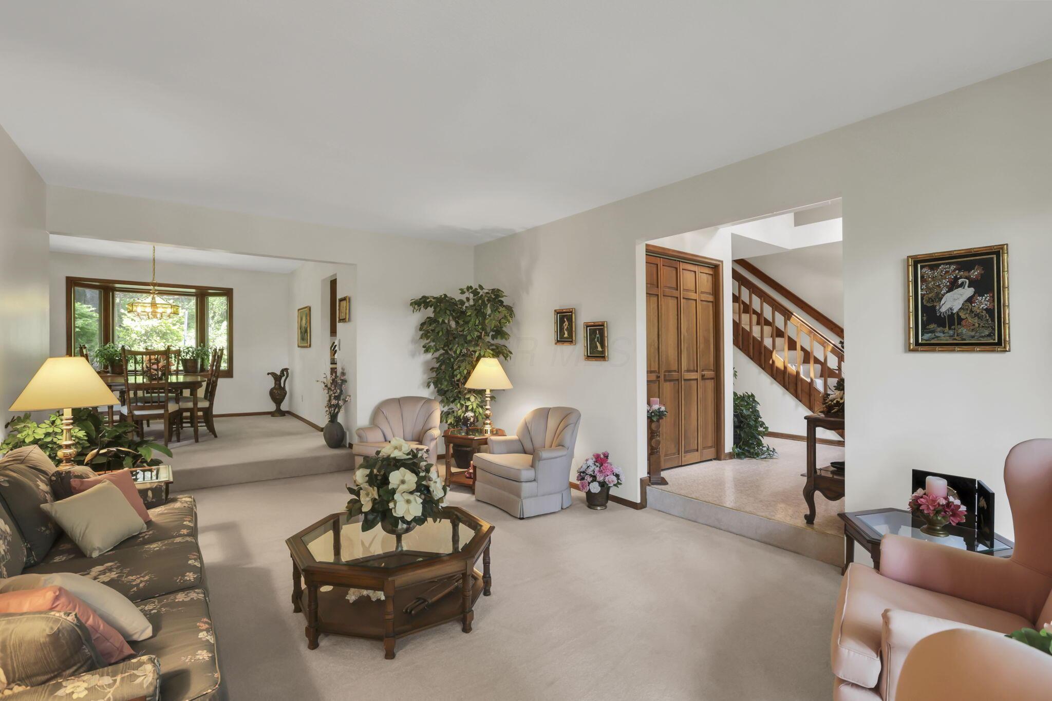 689 Howell Drive Property Photo 4