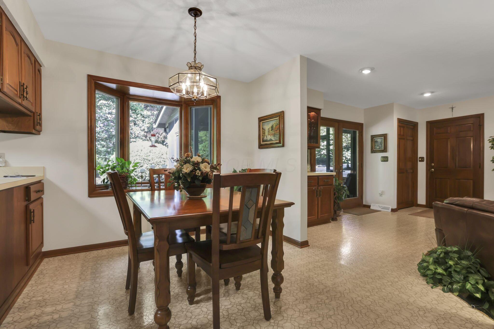689 Howell Drive Property Photo 12