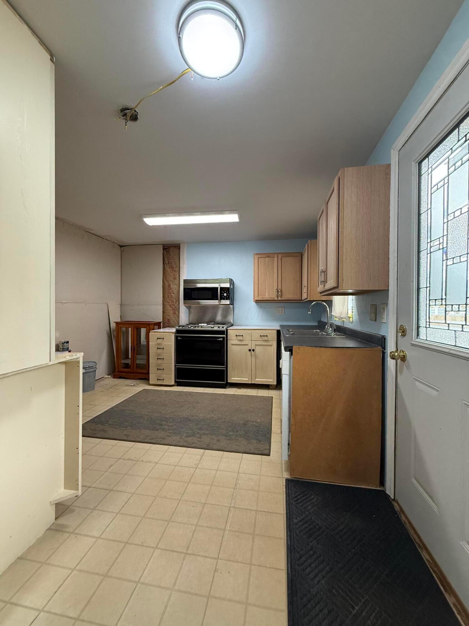 841 Elizabeth Avenue Property Photo 2