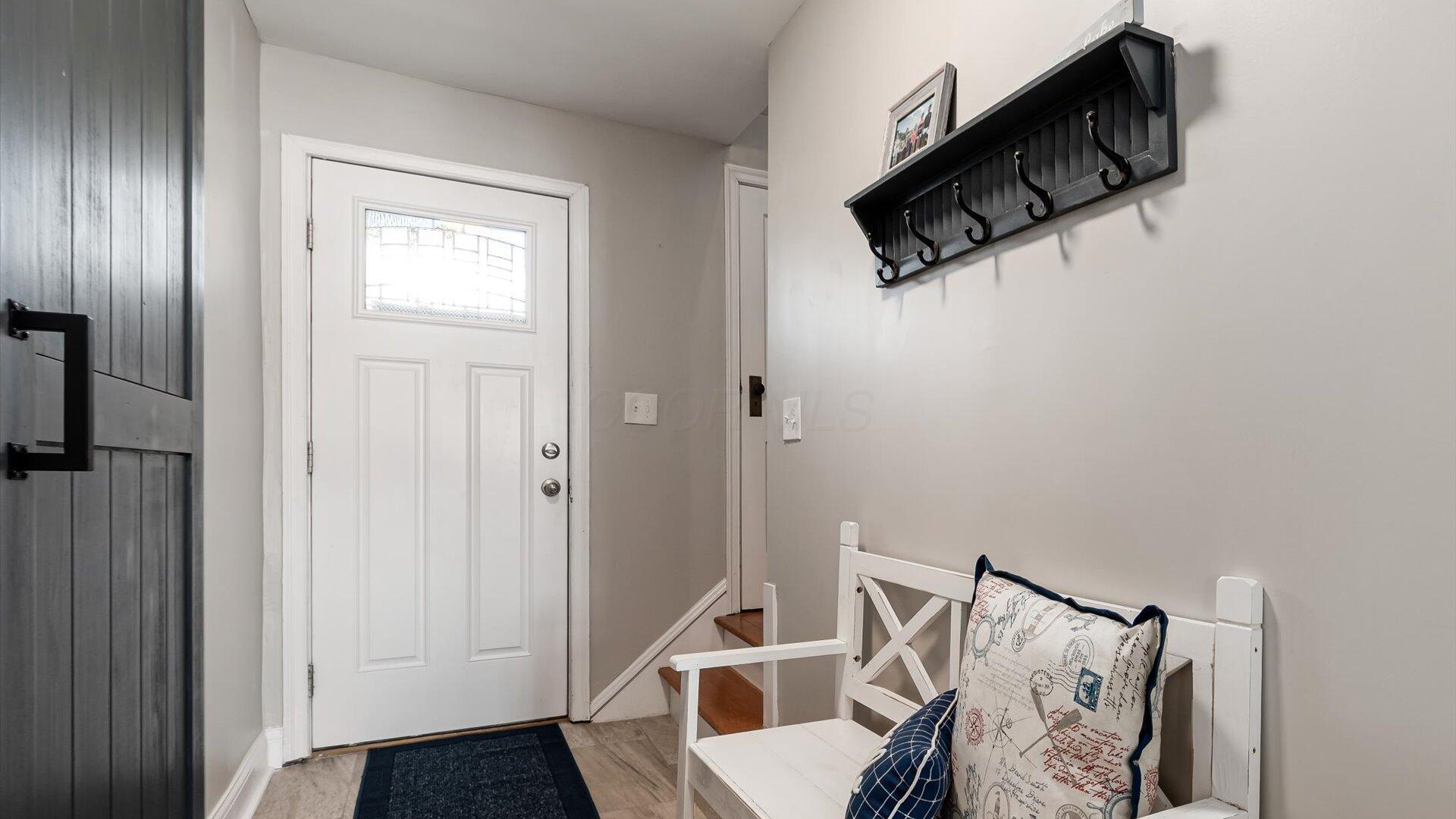 955 Lake Shore Drive E Property Photo 6