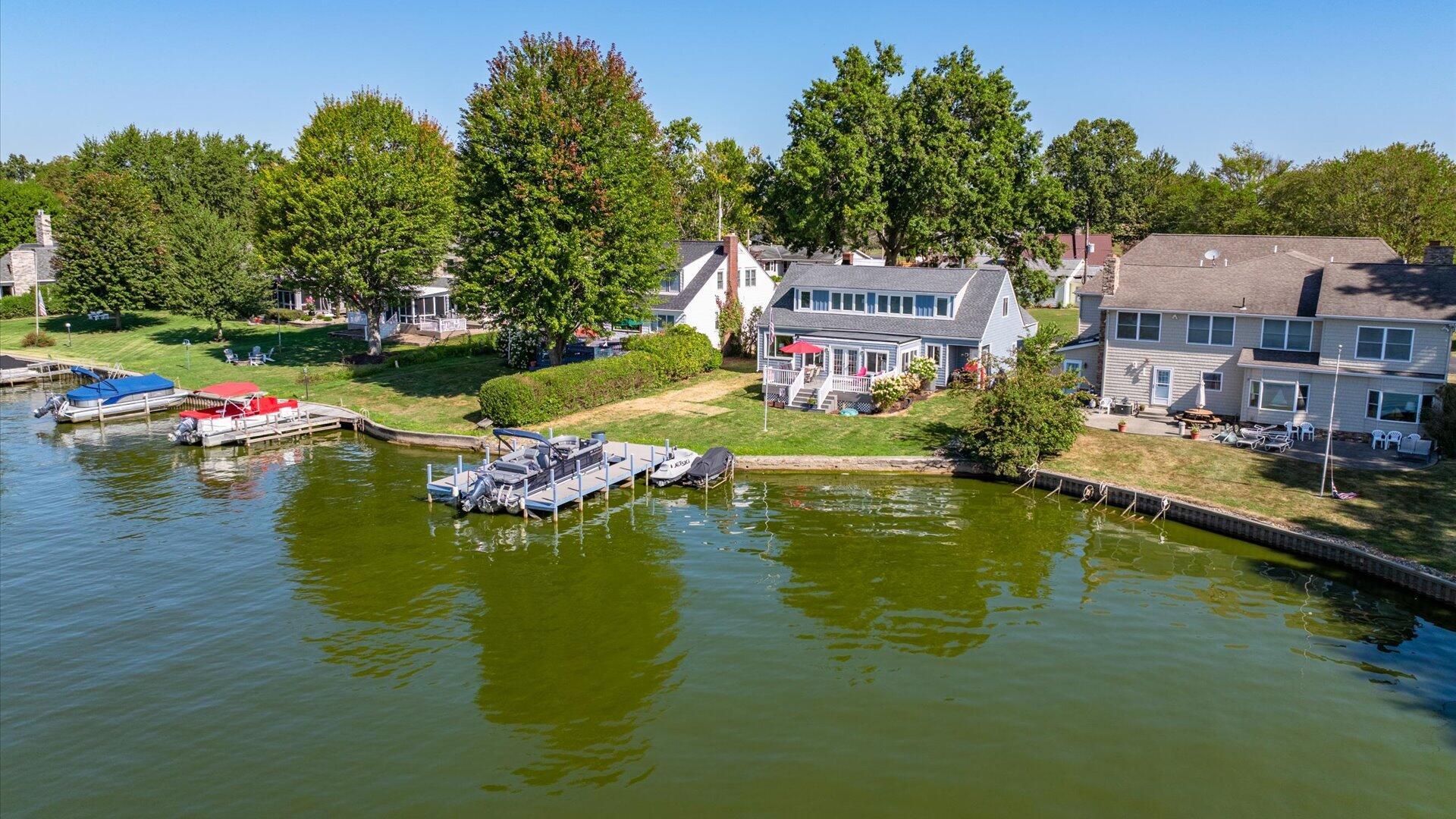 955 Lake Shore Drive E Property Photo 64