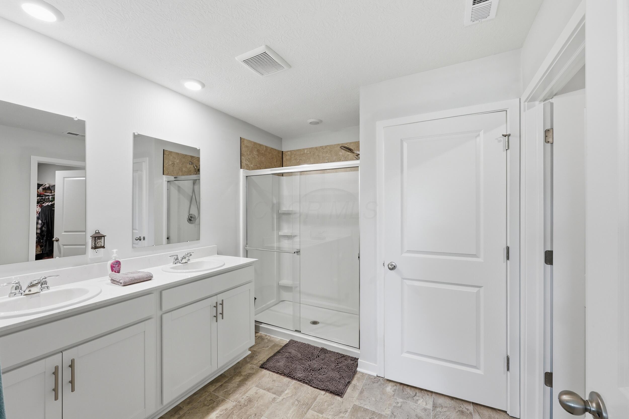 1017 Sherwood Loop Property Photo 15