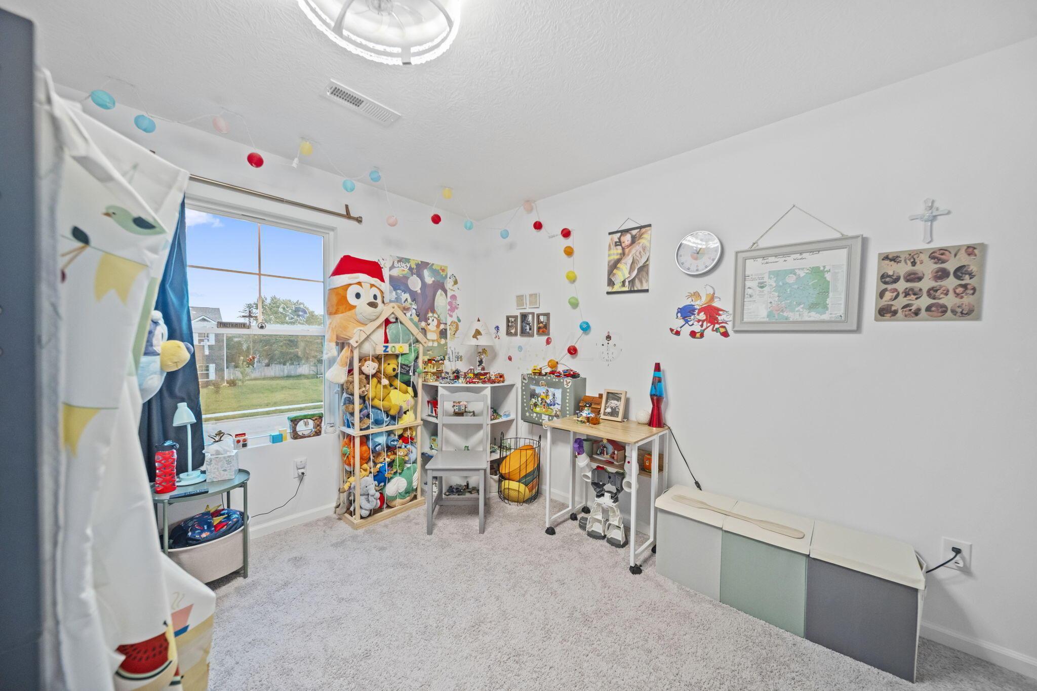 322 Juhl Court Property Photo 30