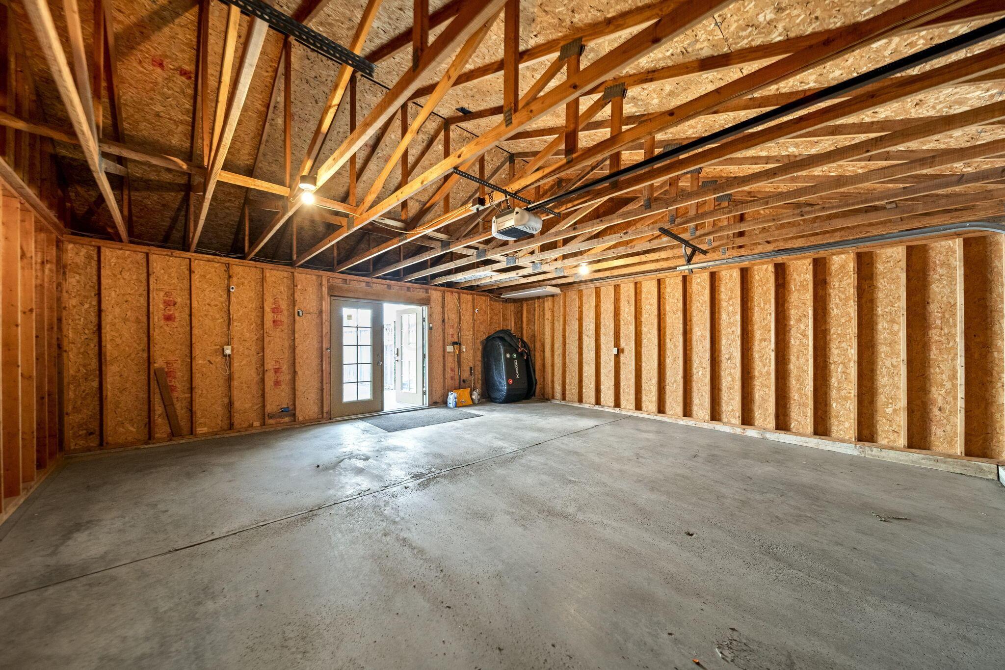 493 W 3rd Avenue Property Photo 44