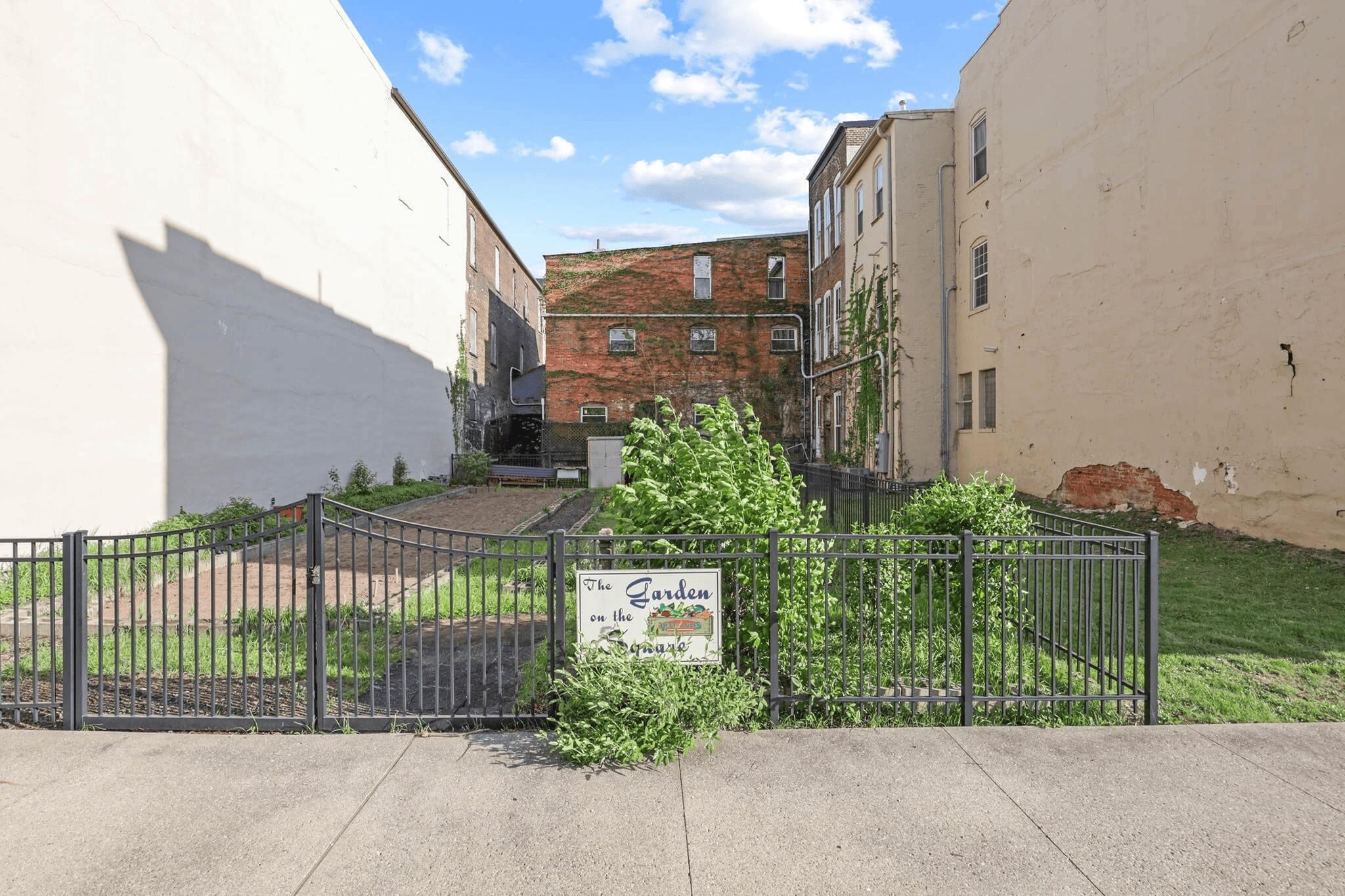 11 S Park Place Property Photo 5
