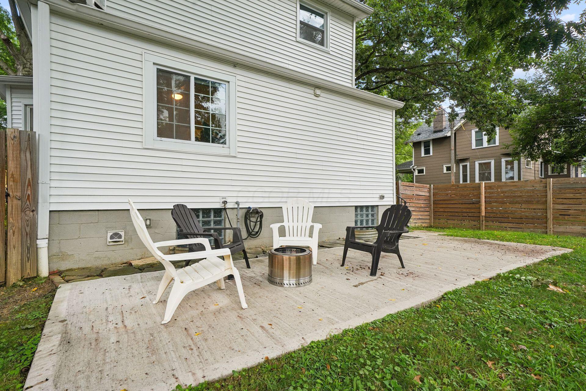 255 E Kelso Road Property Photo 6