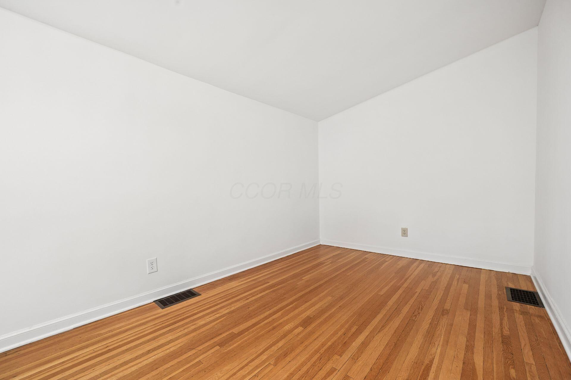 255 E Kelso Road Property Photo 41