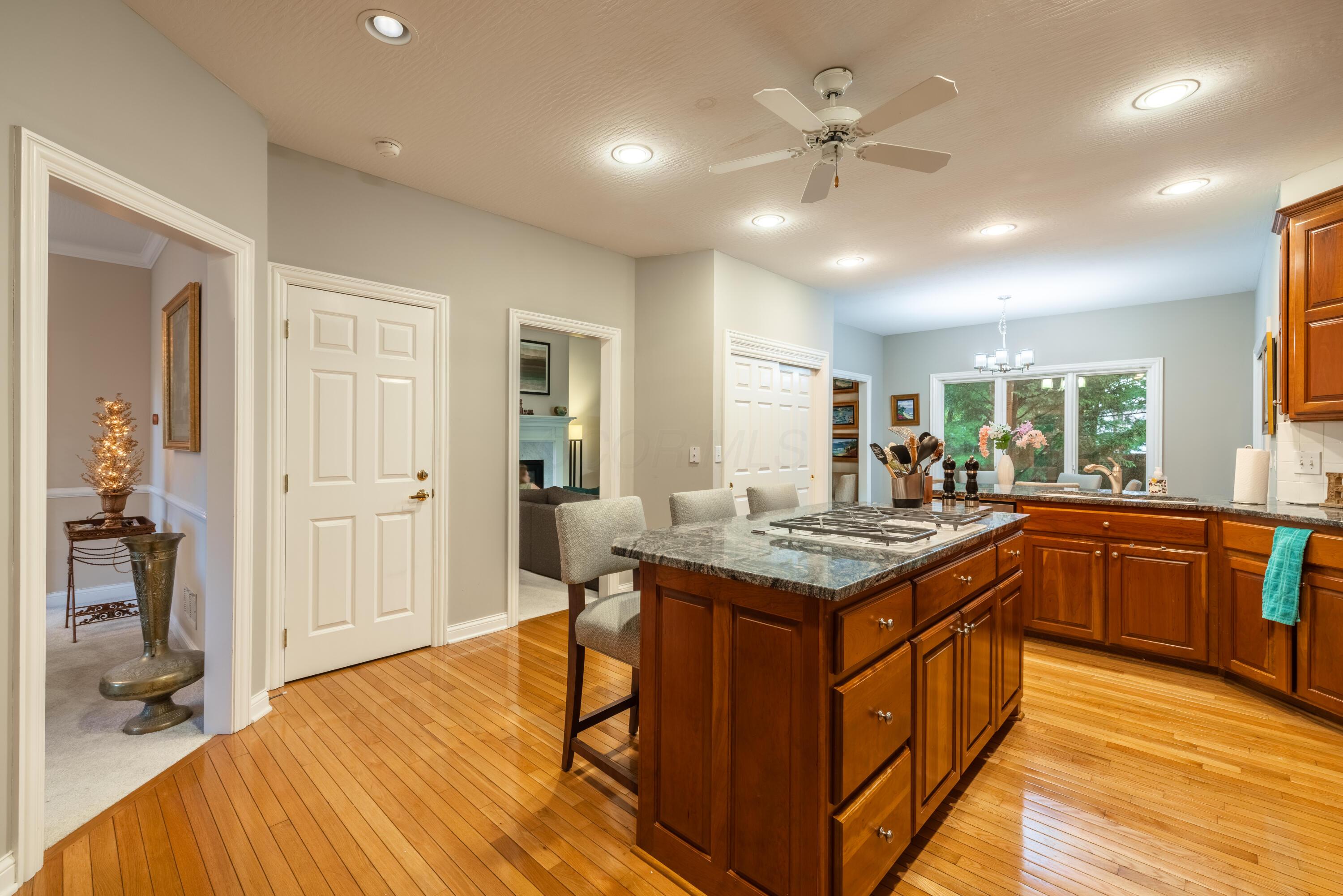 3925 Tarrington Lane Property Photo 10