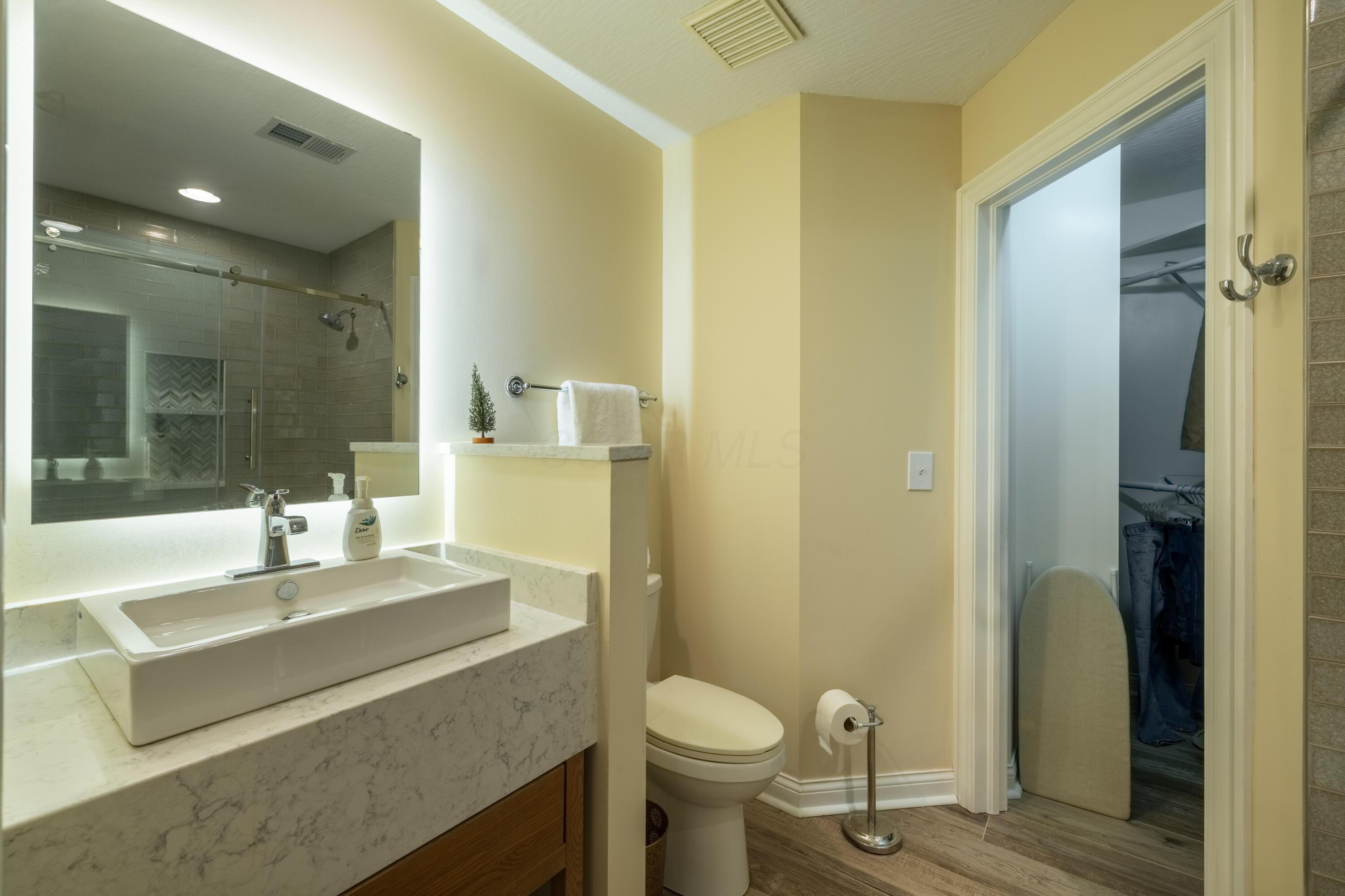 3925 Tarrington Lane Property Photo 32