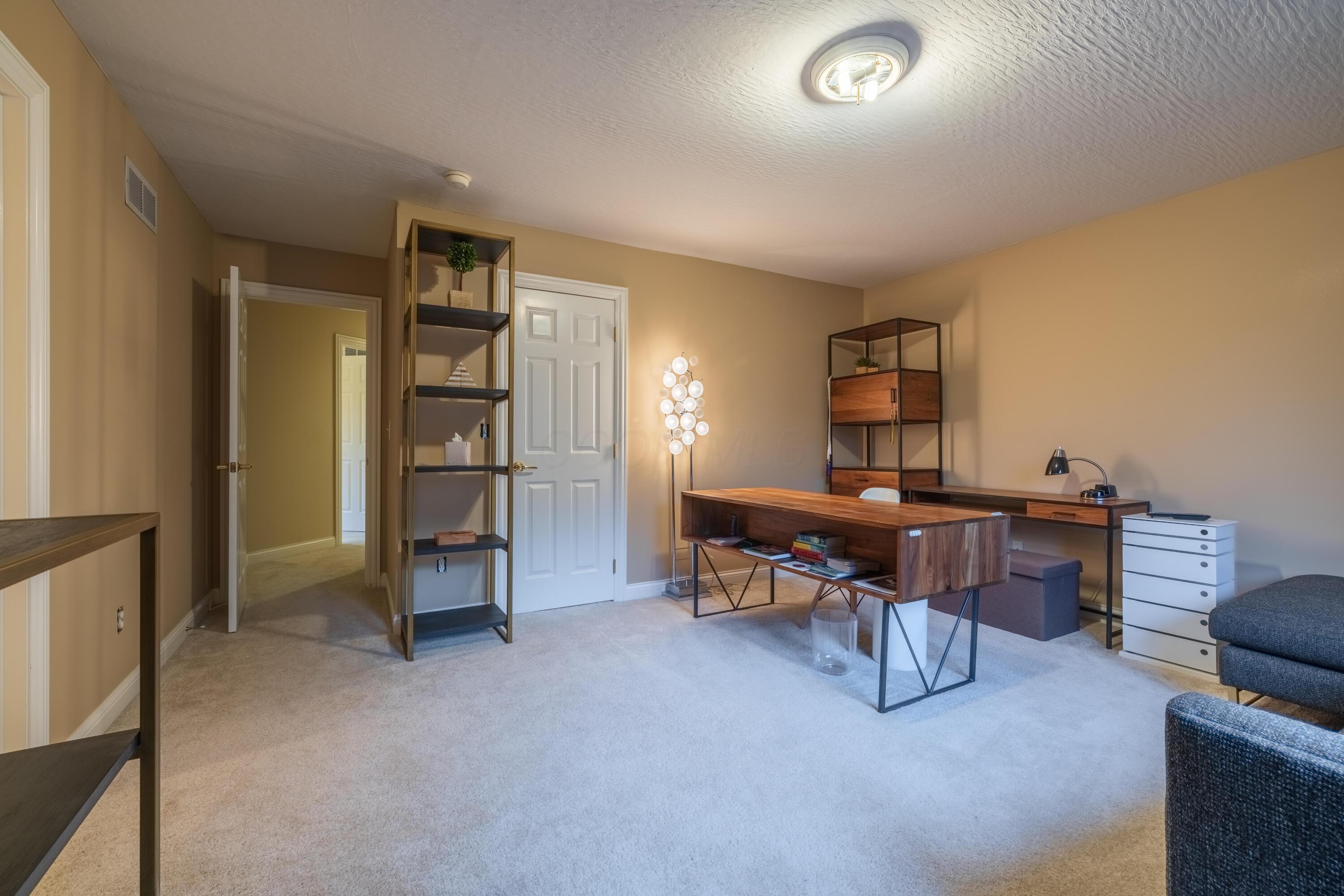 3925 Tarrington Lane Property Photo 33