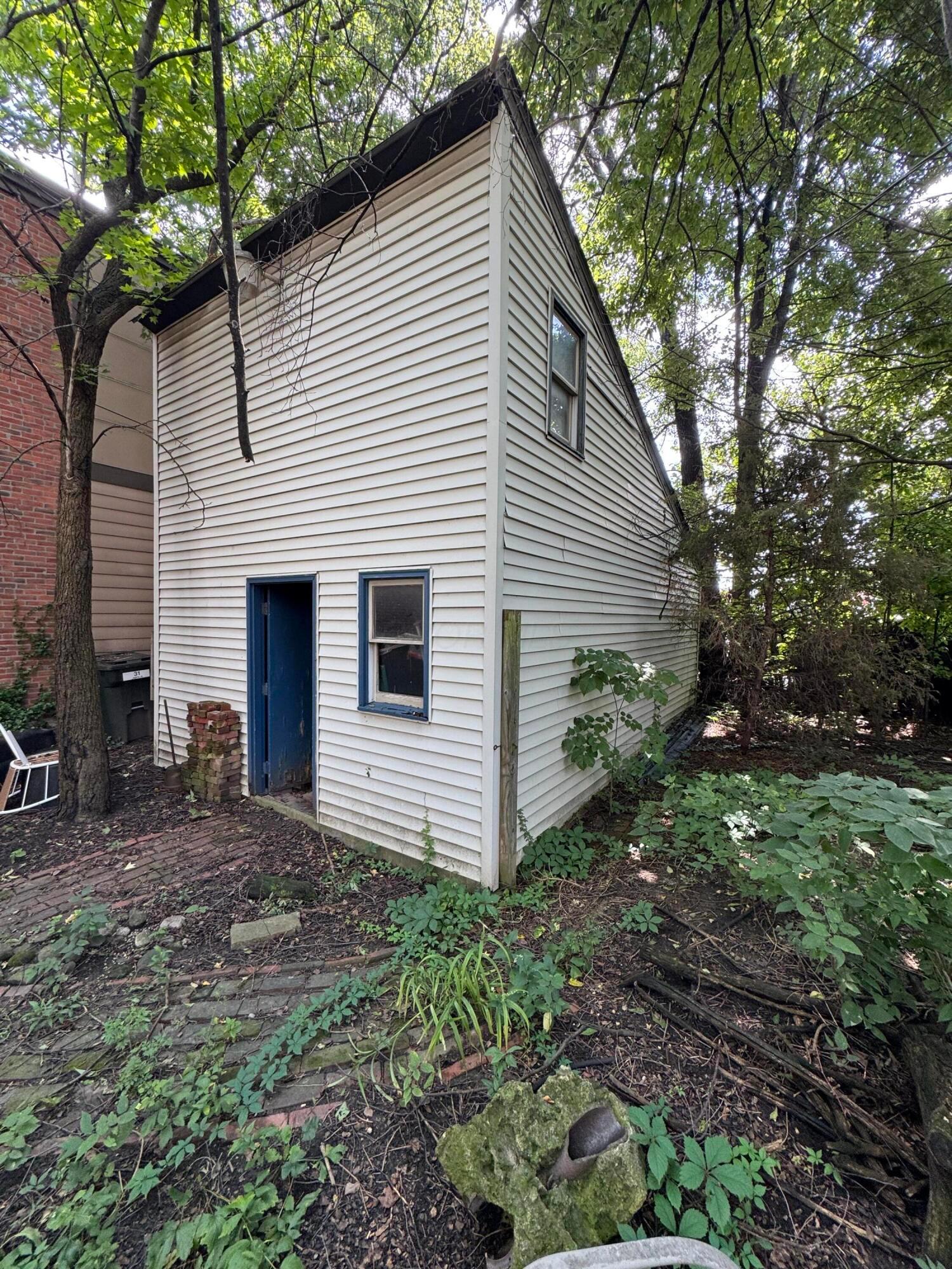 29-31 Smith Place Property Photo 25