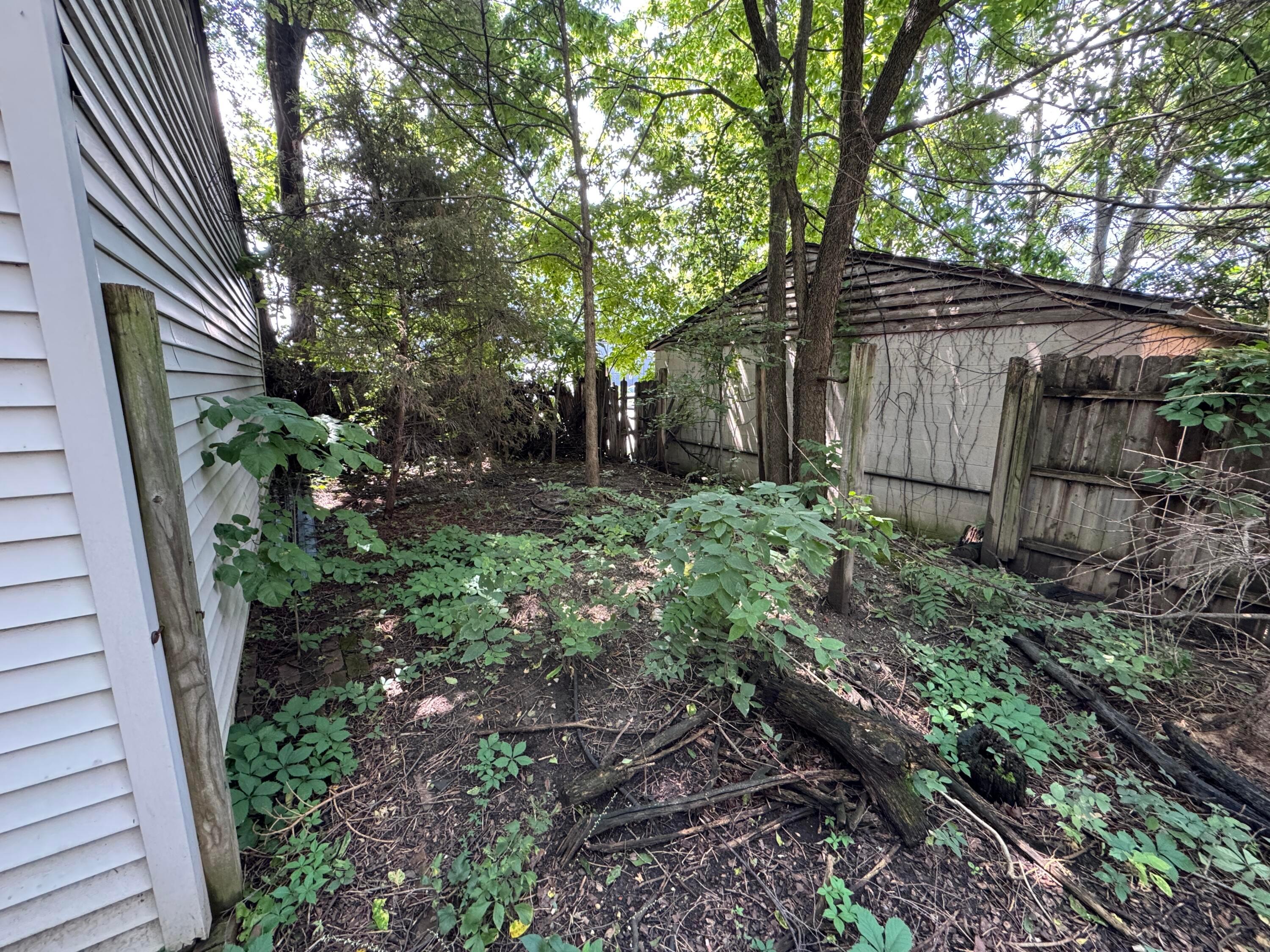 29-31 Smith Place Property Photo 26