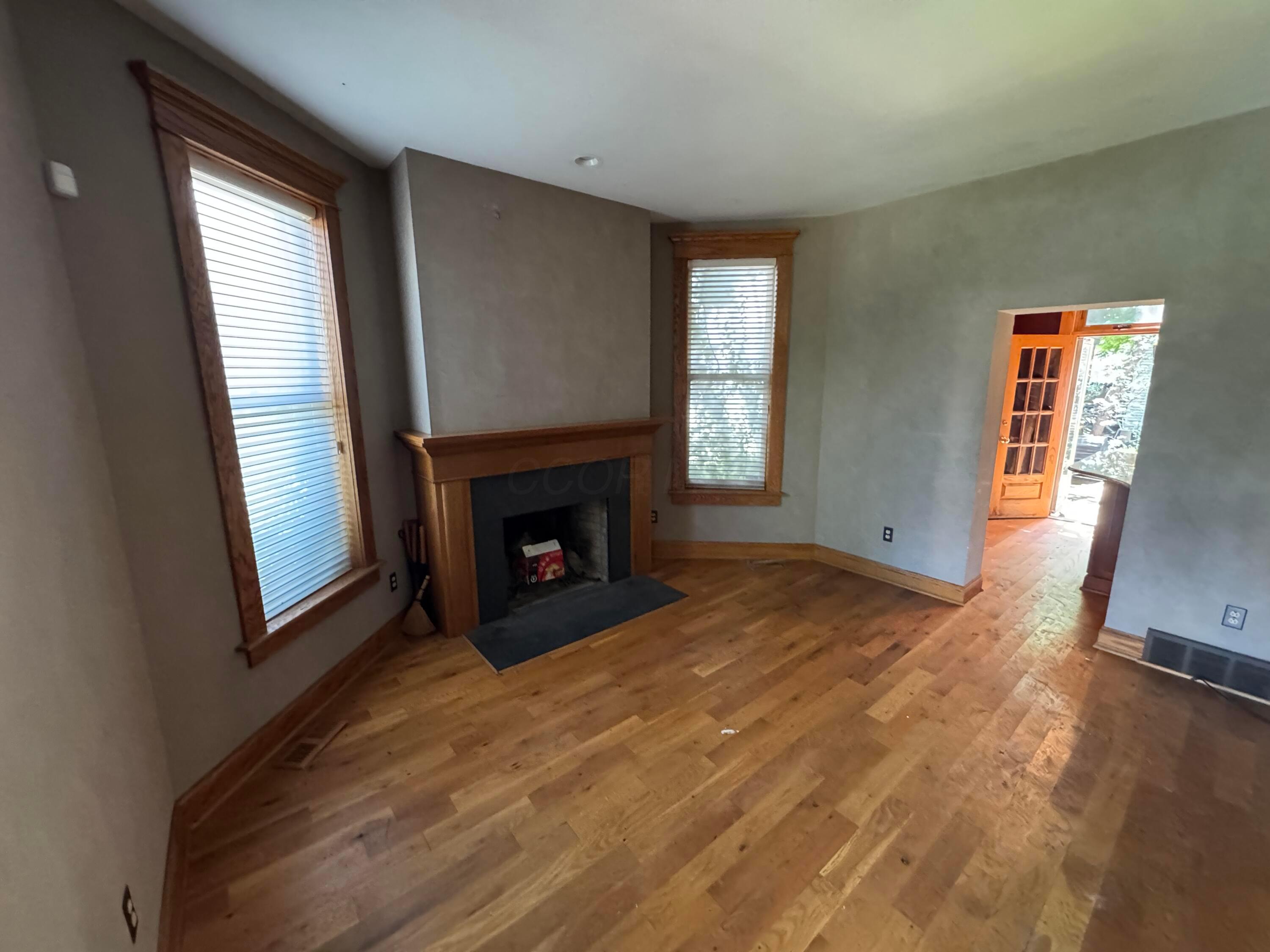 29-31 Smith Place Property Photo 33