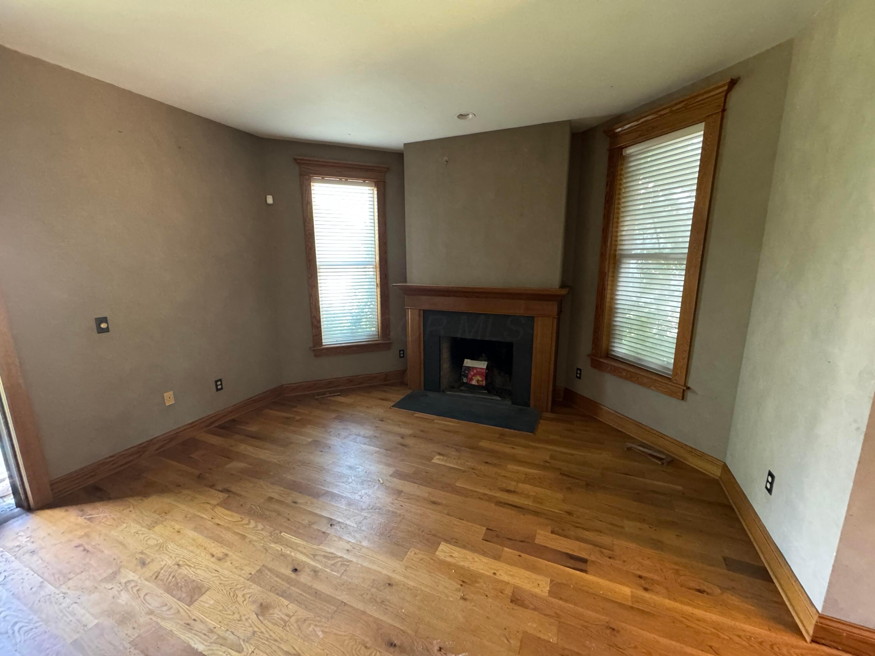 29-31 Smith Place Property Photo 57