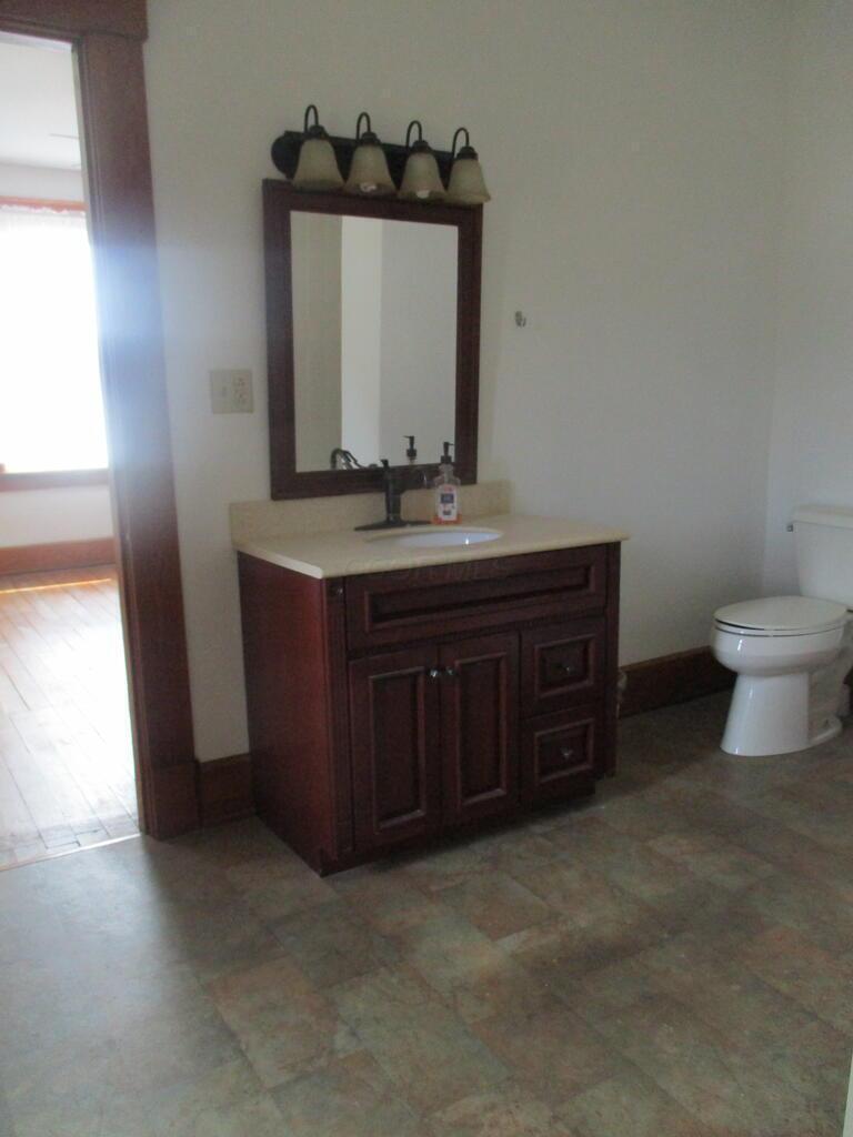 113 E High Street Property Photo 18