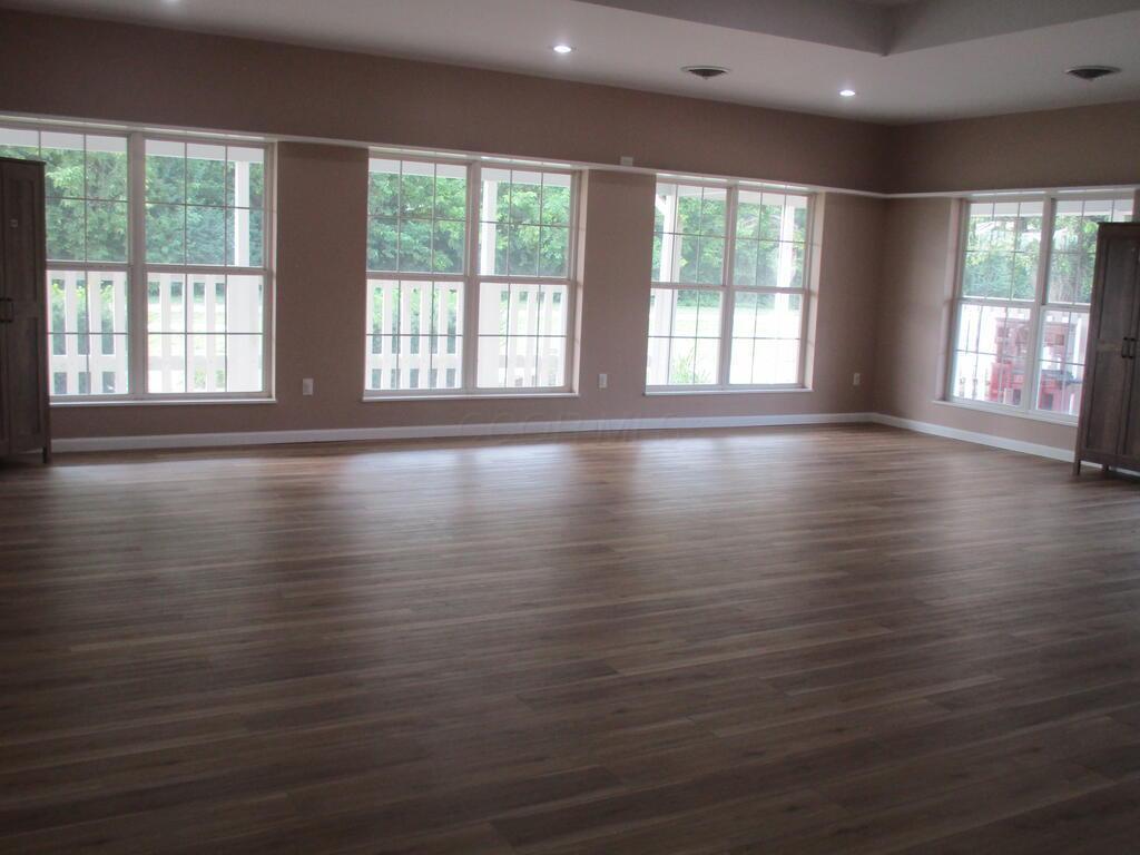 113 E High Street Property Photo 22