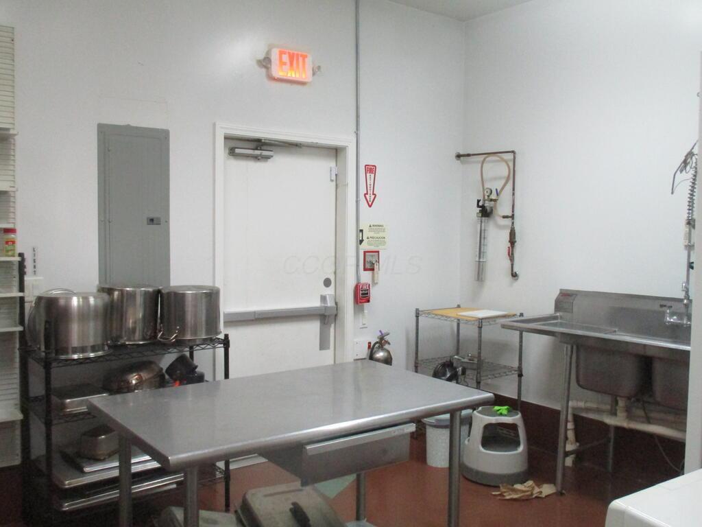 113 E High Street Property Photo 33