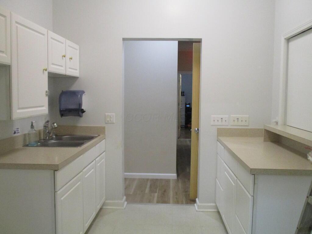 113 E High Street Property Photo 36