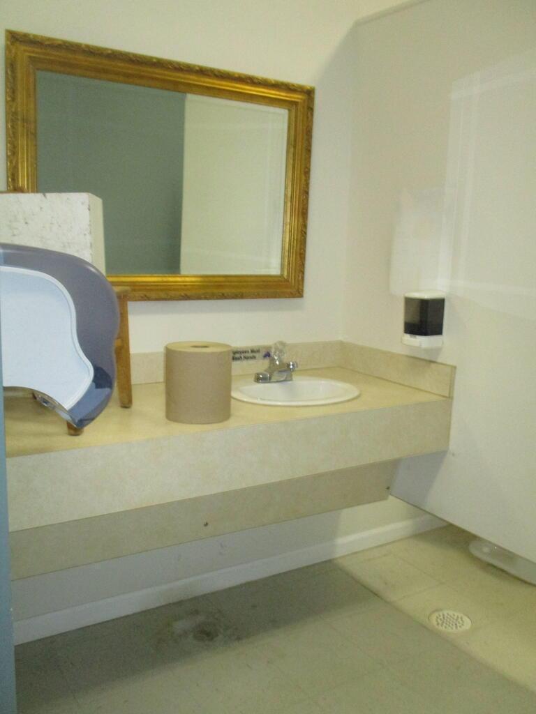 113 E High Street Property Photo 40
