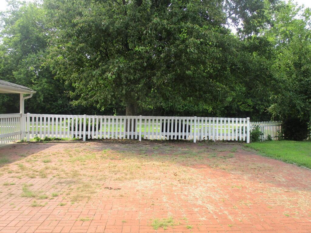 113 E High Street Property Photo 53