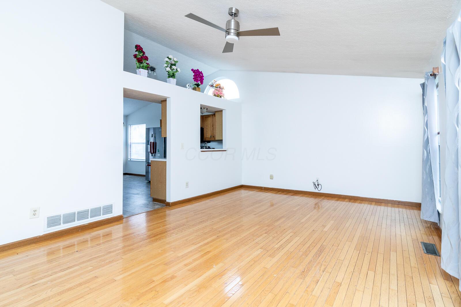 8588 Leader Drive Property Photo 7