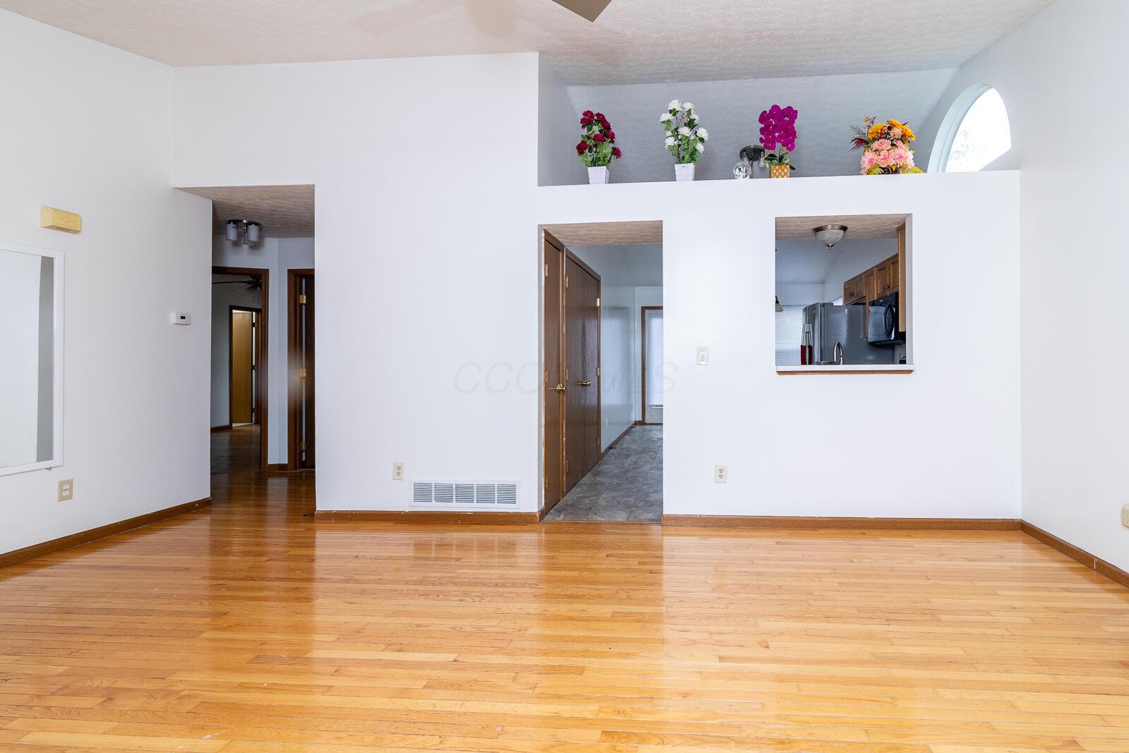 8588 Leader Drive Property Photo 10